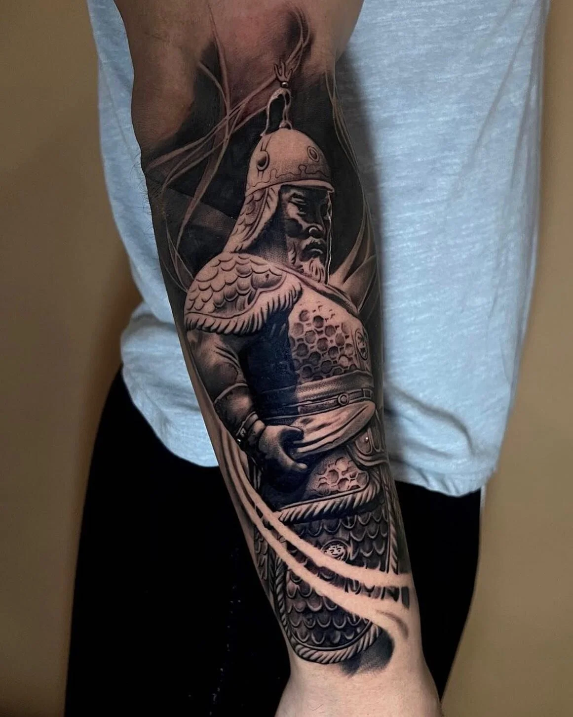 Admiral Yi Sun-Sin by artist @augustmtattoos 

dm us or email her at booking@augustmoreno.com 

@fkirons @allegoryink @anchcartridge @cnctattoo @starbritecolors 

#texastattooartist #dallastattooartist #dallasartist #dallastattoo #dallastattoos  #fem