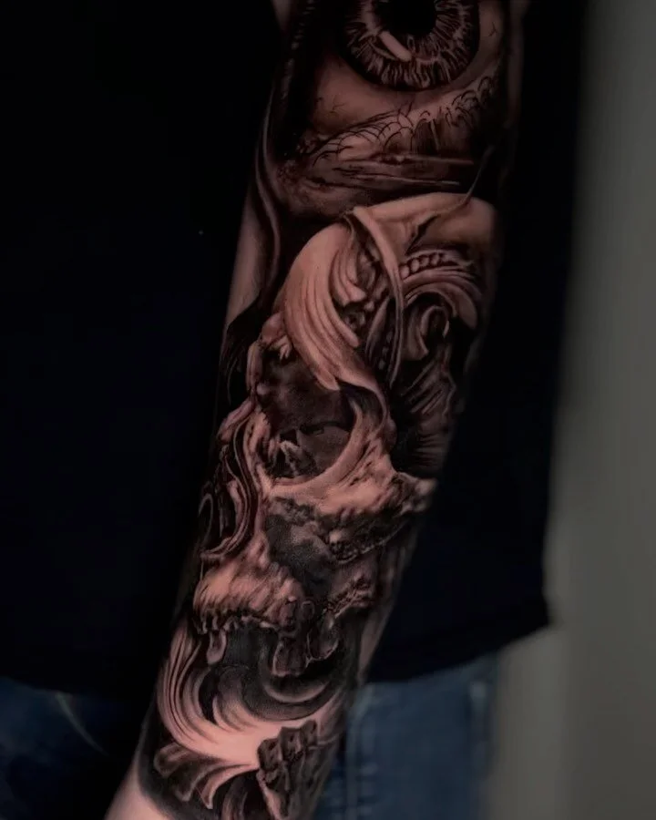 Insane sleeve tattooed in 3 days consecutively at @hell_city tattoo convention by artist @augustmtattoos 

dm us or email her at booking@augustmoreno.com 

#texastattooartist #dallastattooartist #dallasartist #dallastattoo #dallastattoos  #femaletatt