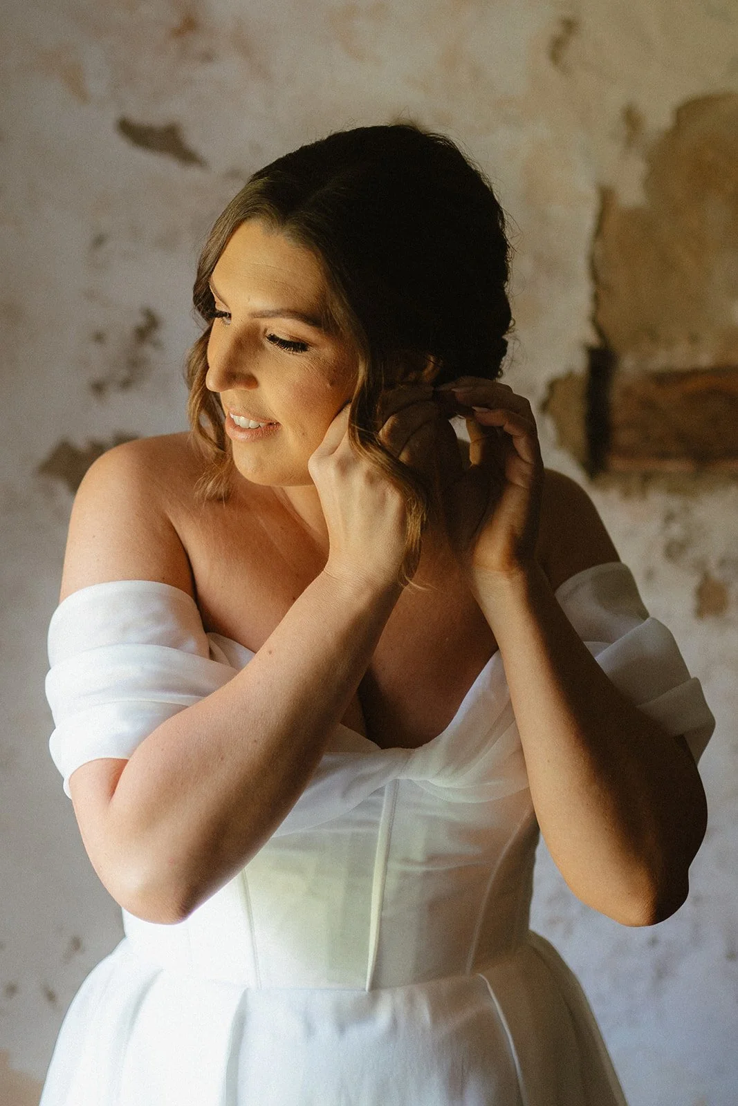 Our Bride Danielle getting ready 

Taylah Jayde Photography 