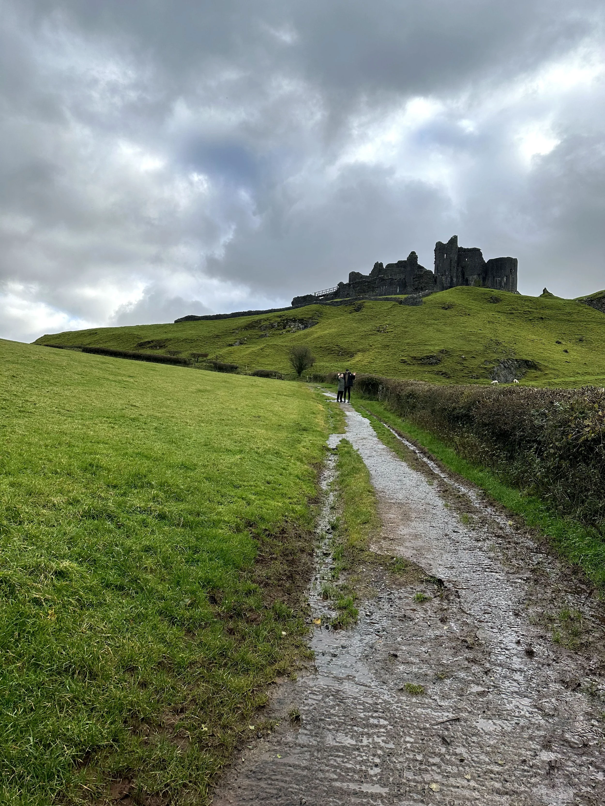 Castell Carreg Cennen.