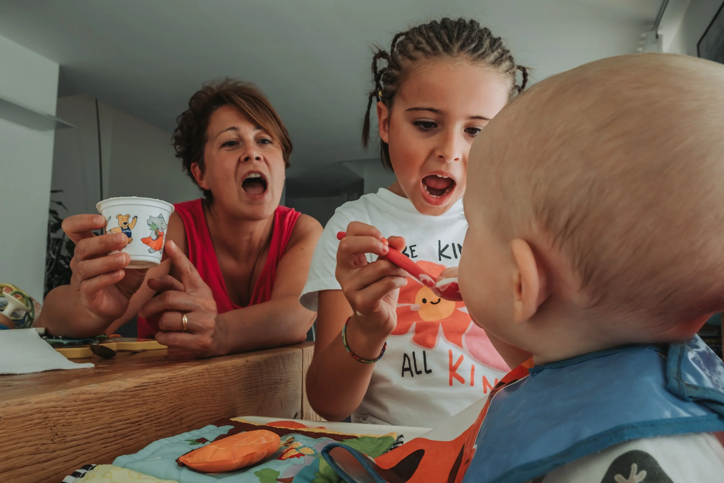 fotografia spontanea famiglia bambini padova casa