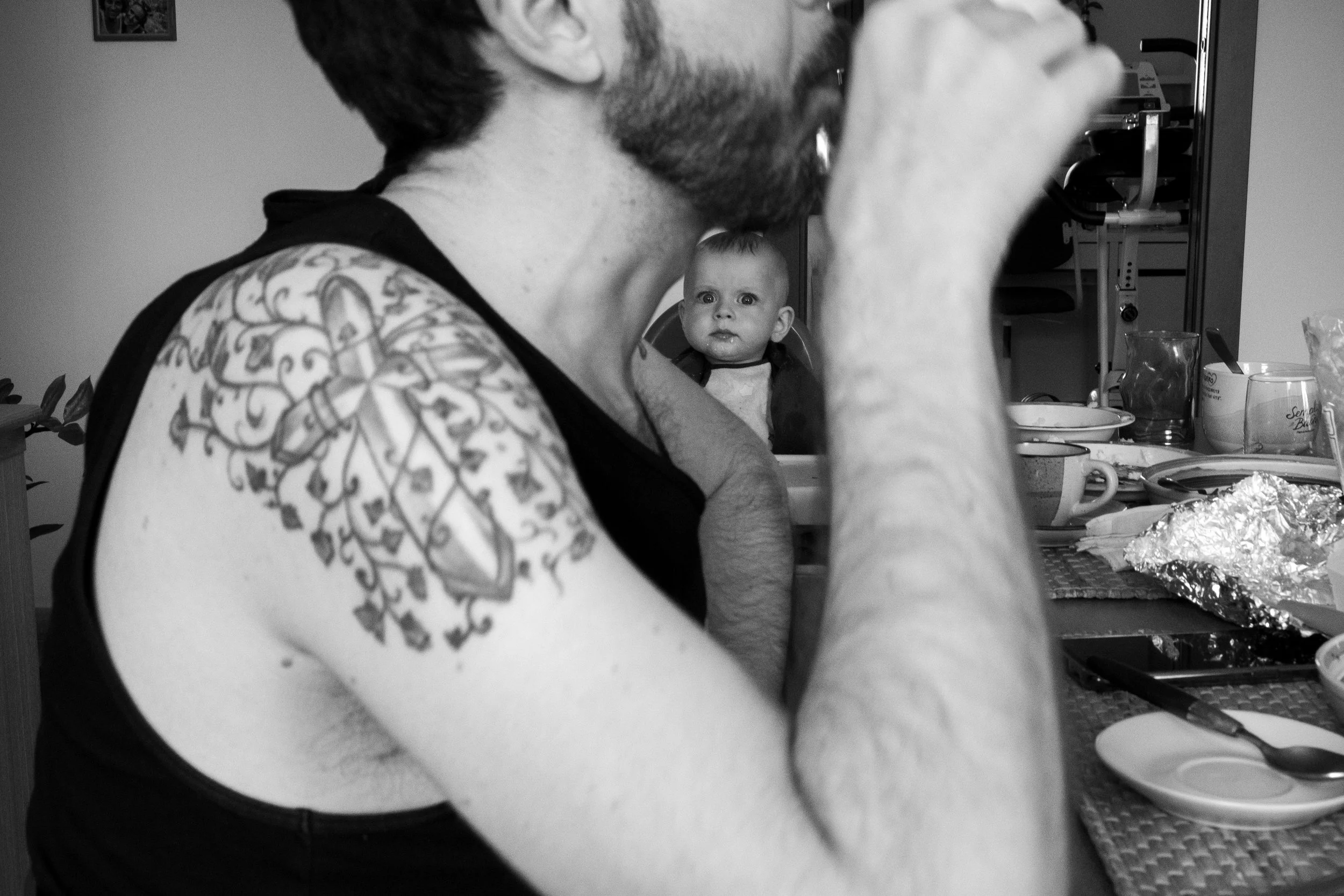 papà figlio casa fotografia spontanea famiglia padova bologna