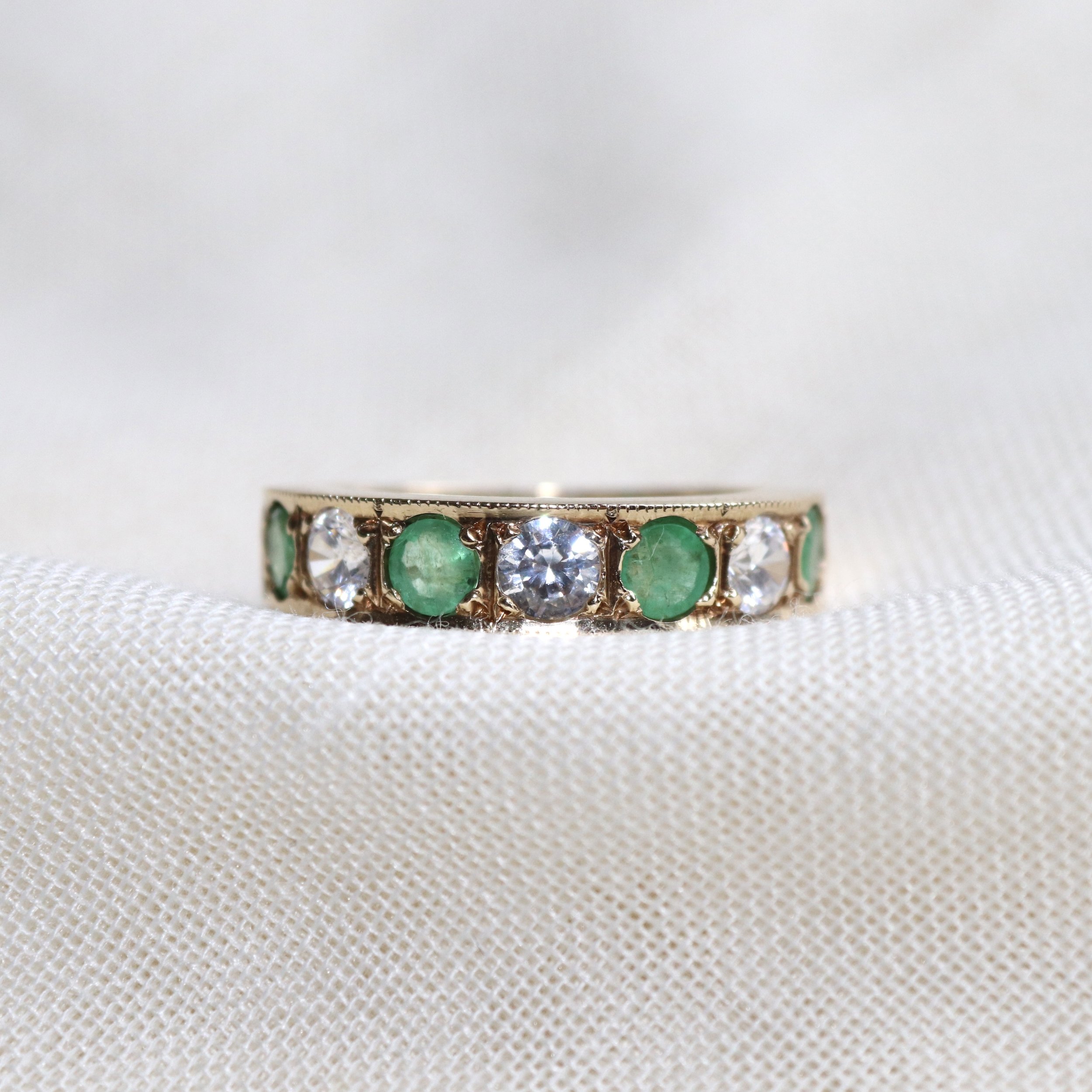 9ct emerald vintage.jpg