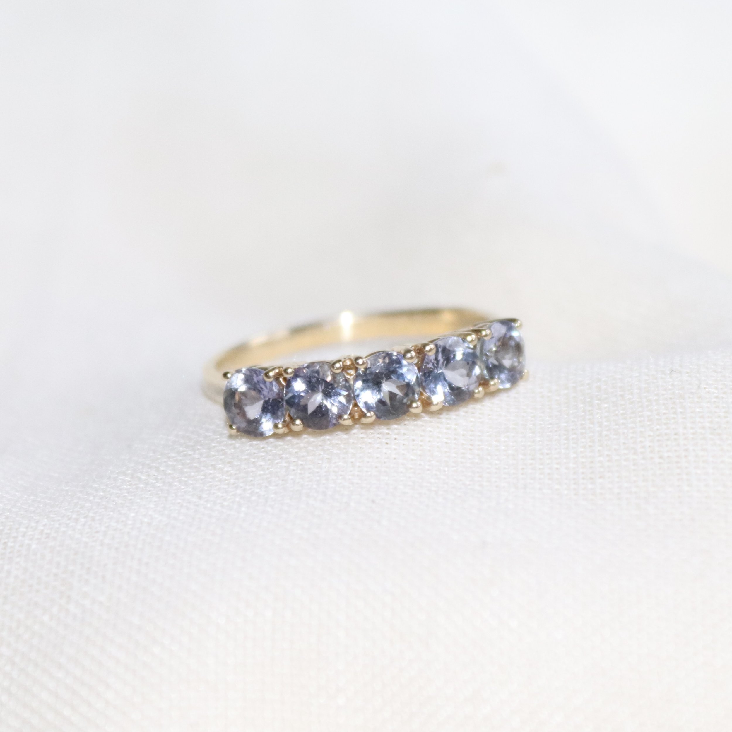 9ct gold vintage tanzanite december birthstone ring.jpg