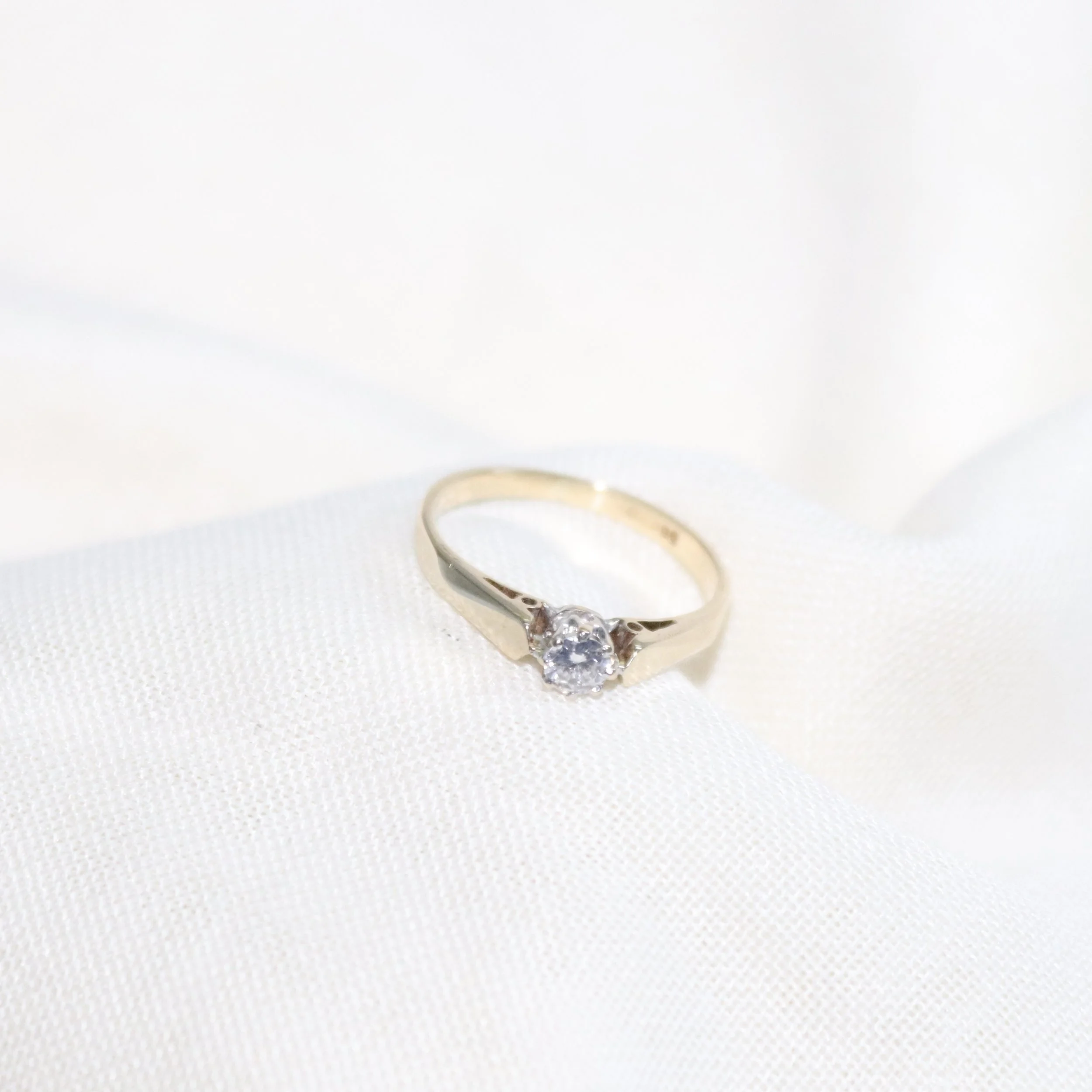 gold solitaire.jpg