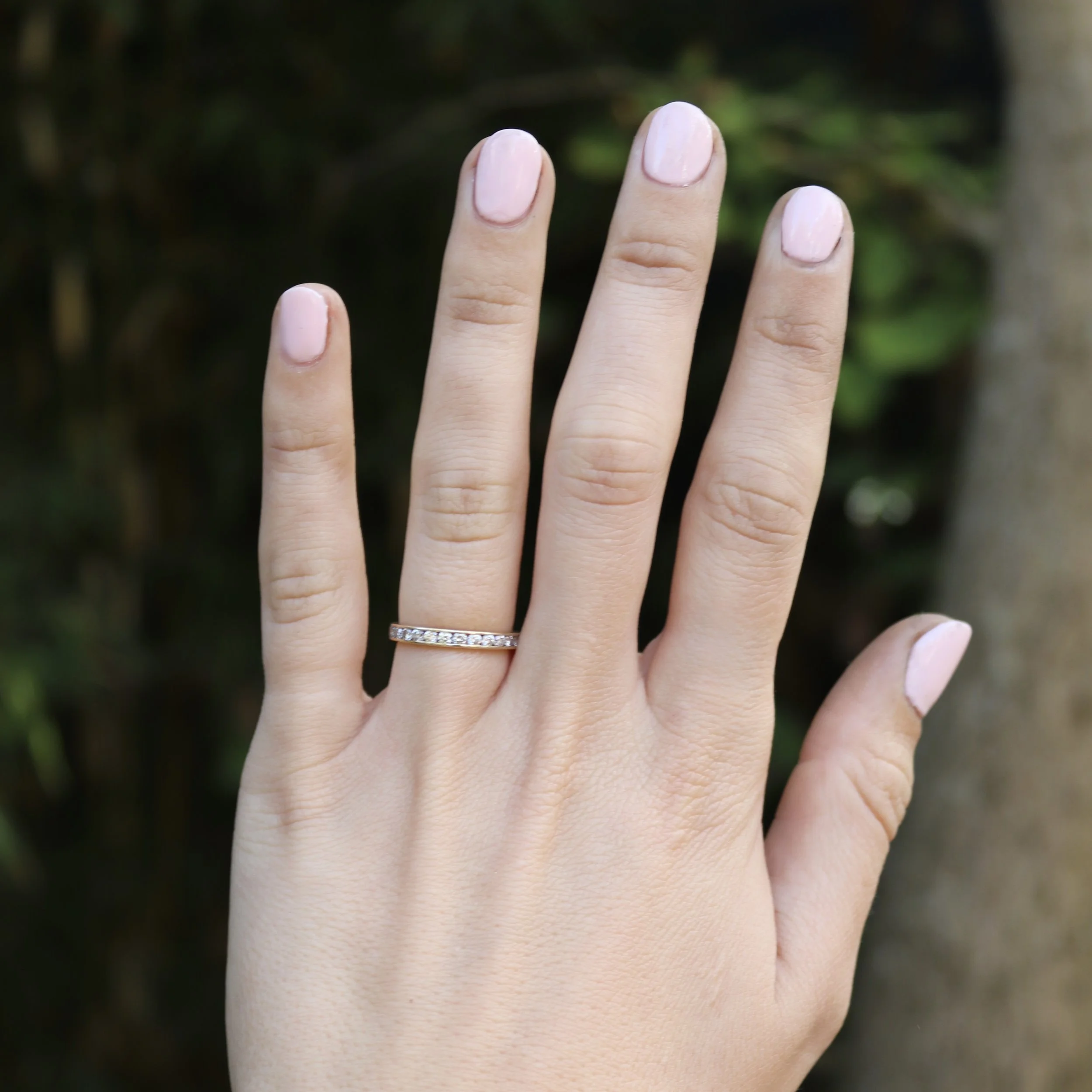 18ct gold vintage eternity ring.jpg