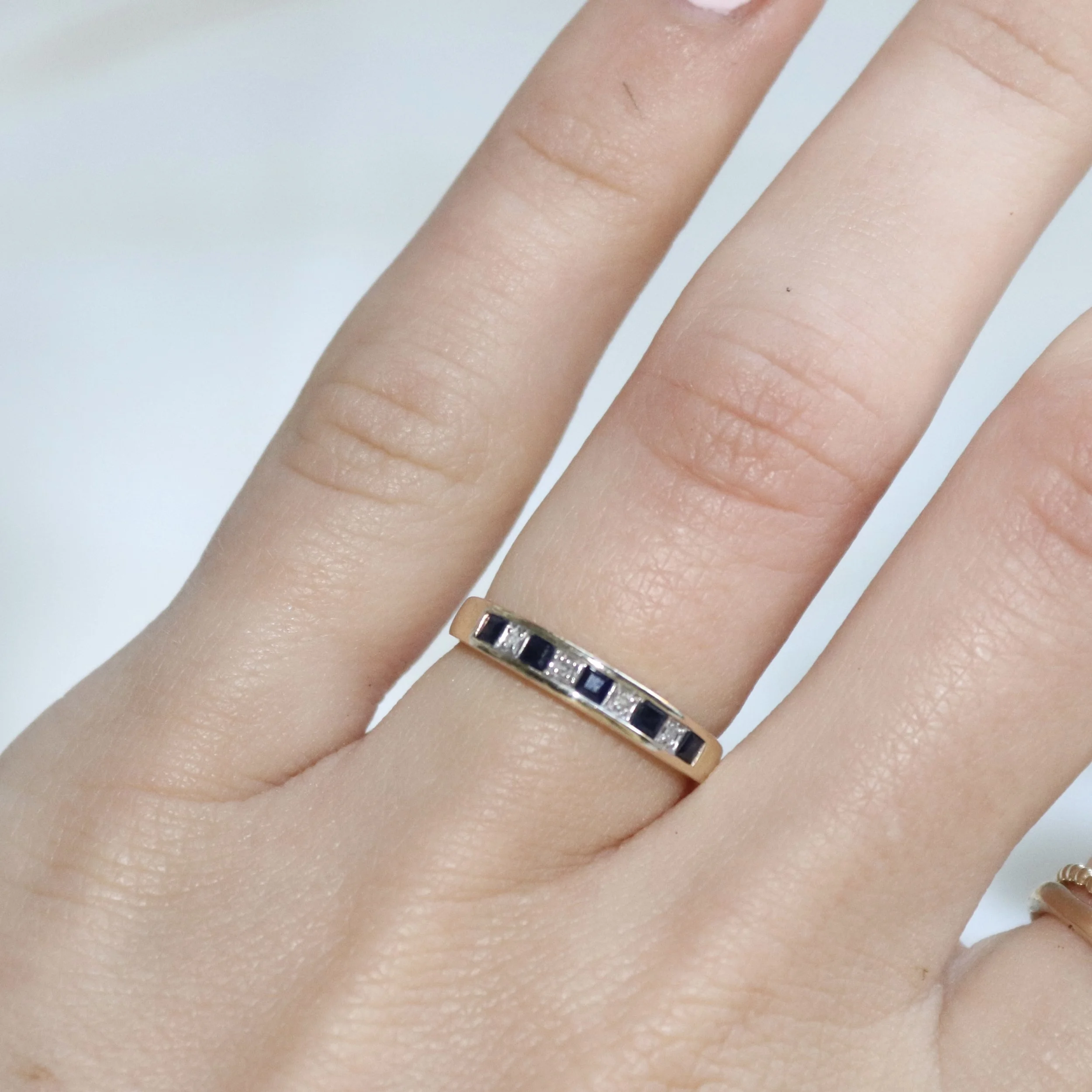 9ct sapphire and diamond.jpg