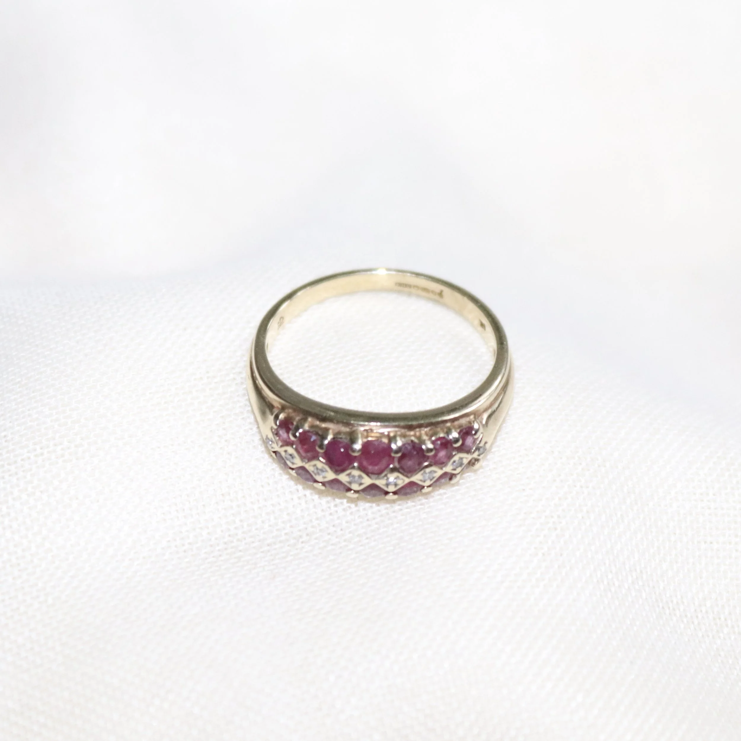 9ct bombe ring.jpg