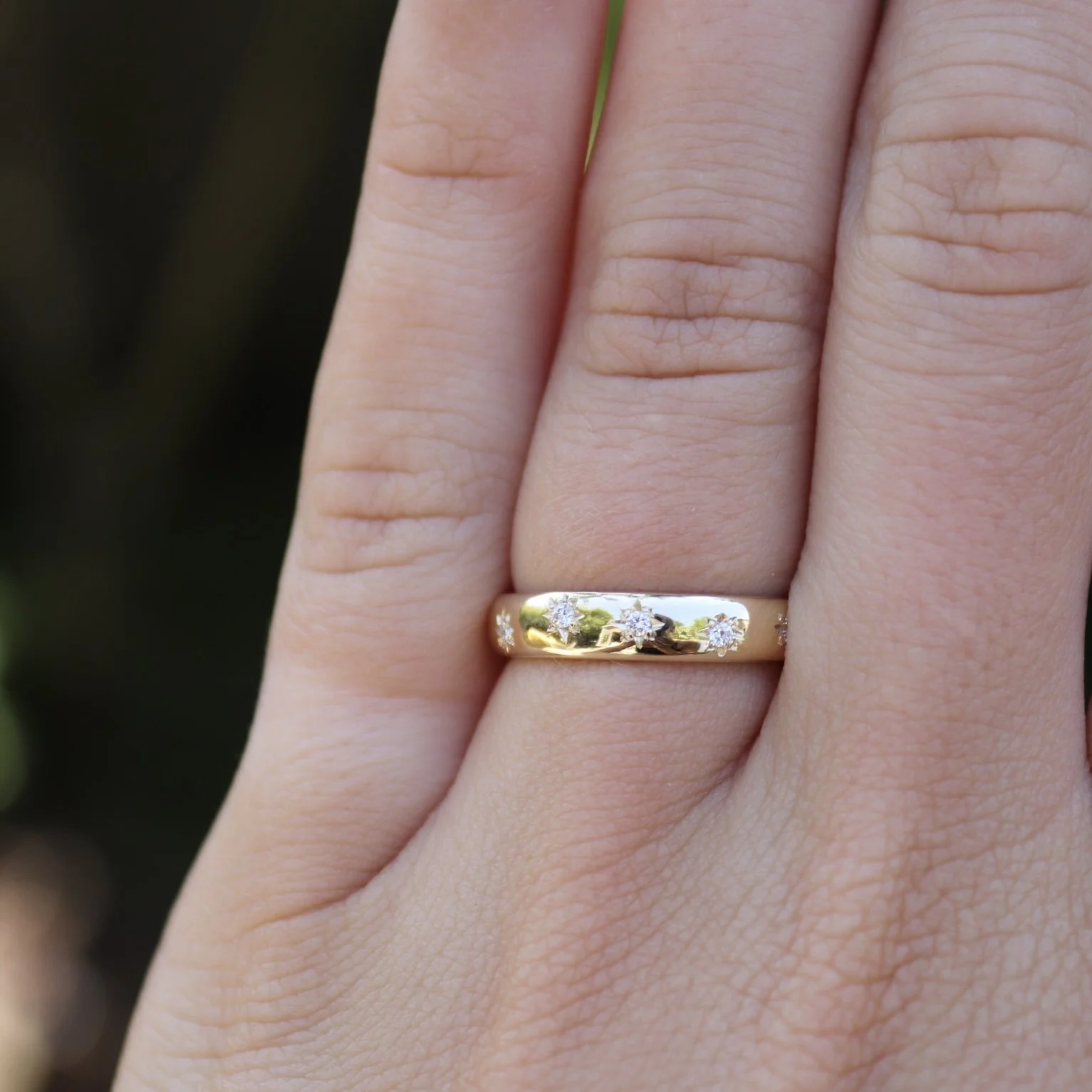 9ct gold star ring.jpg