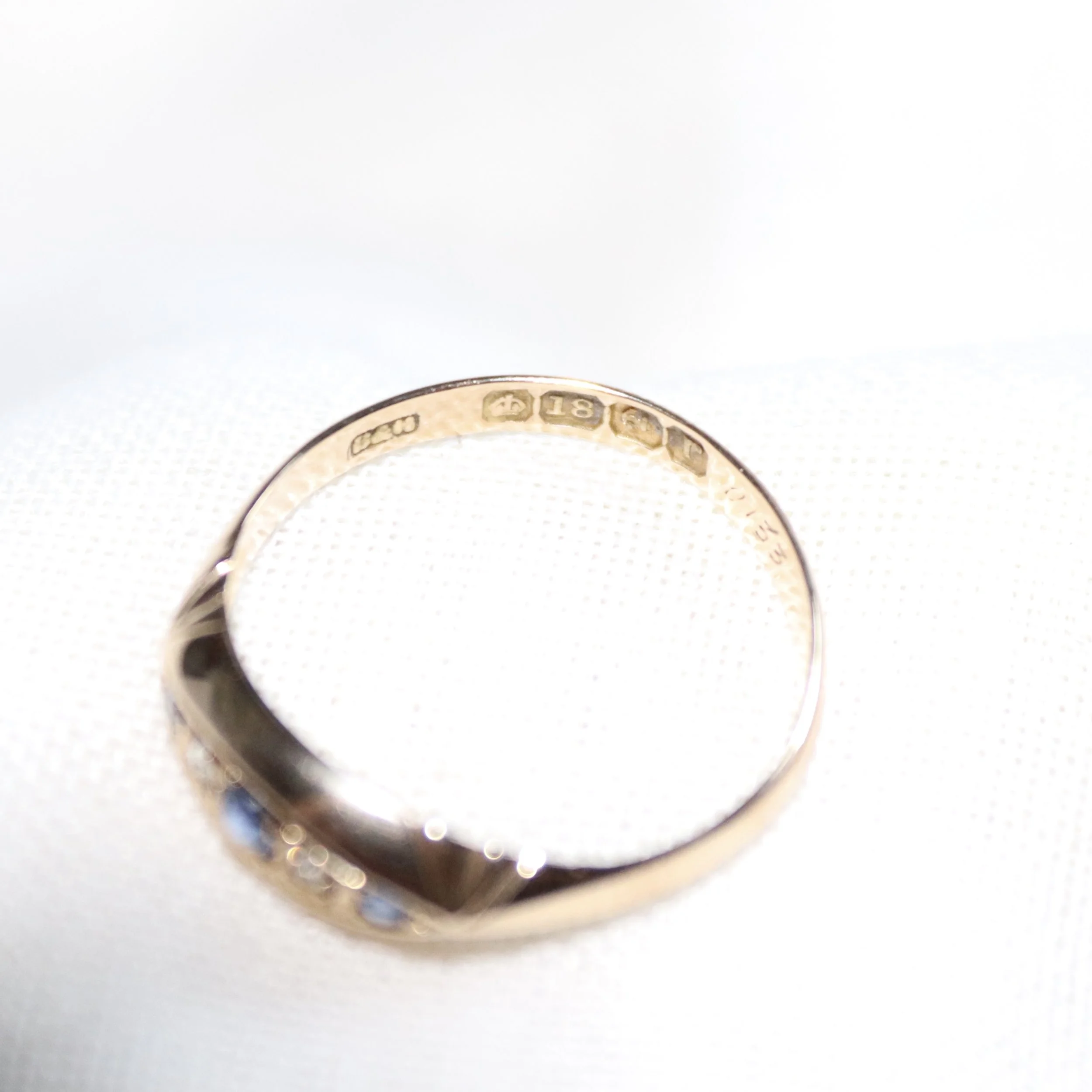 vintage 18ct gold sapphire and diamond ring.jpg