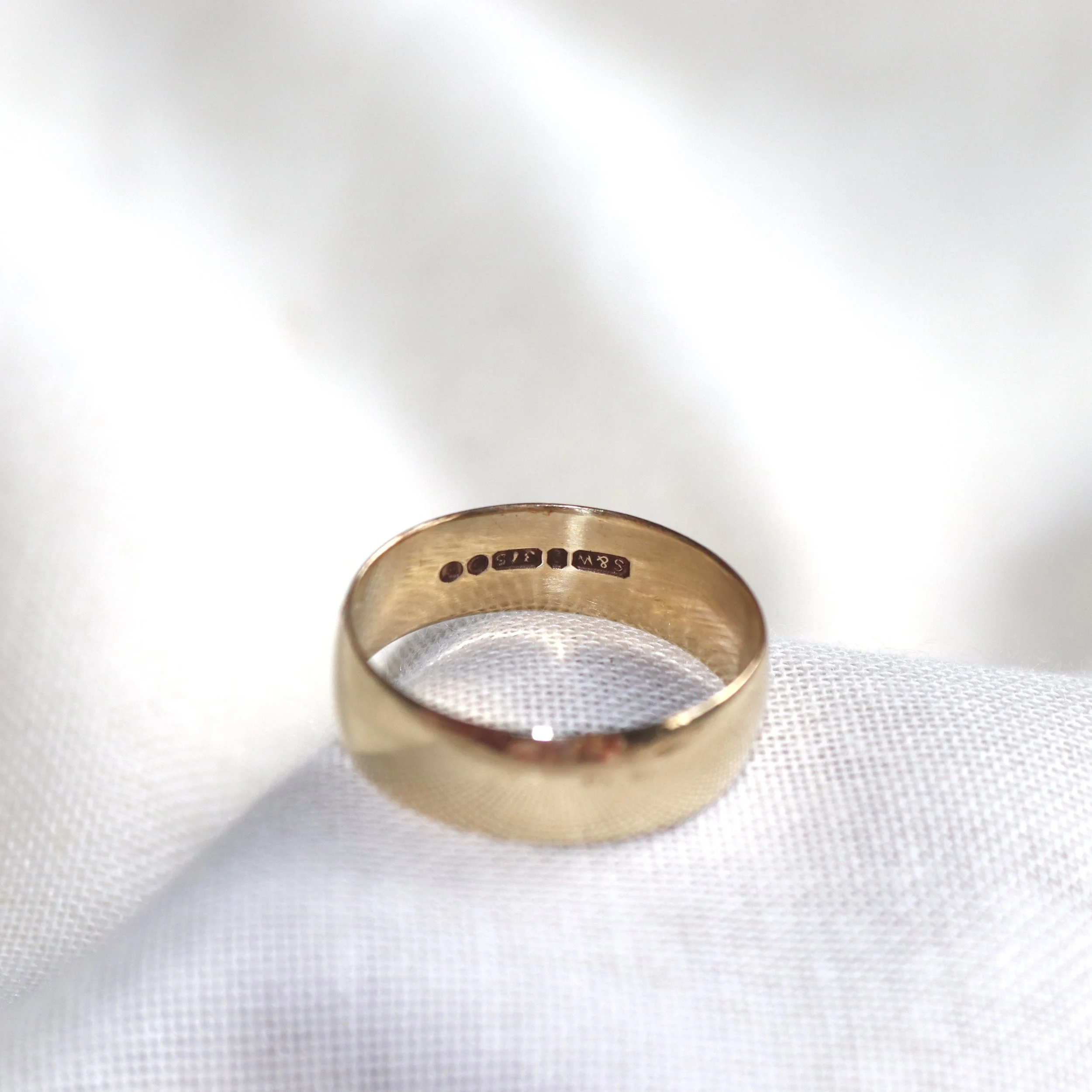 9ct gold mens wide wedding ring.jpg