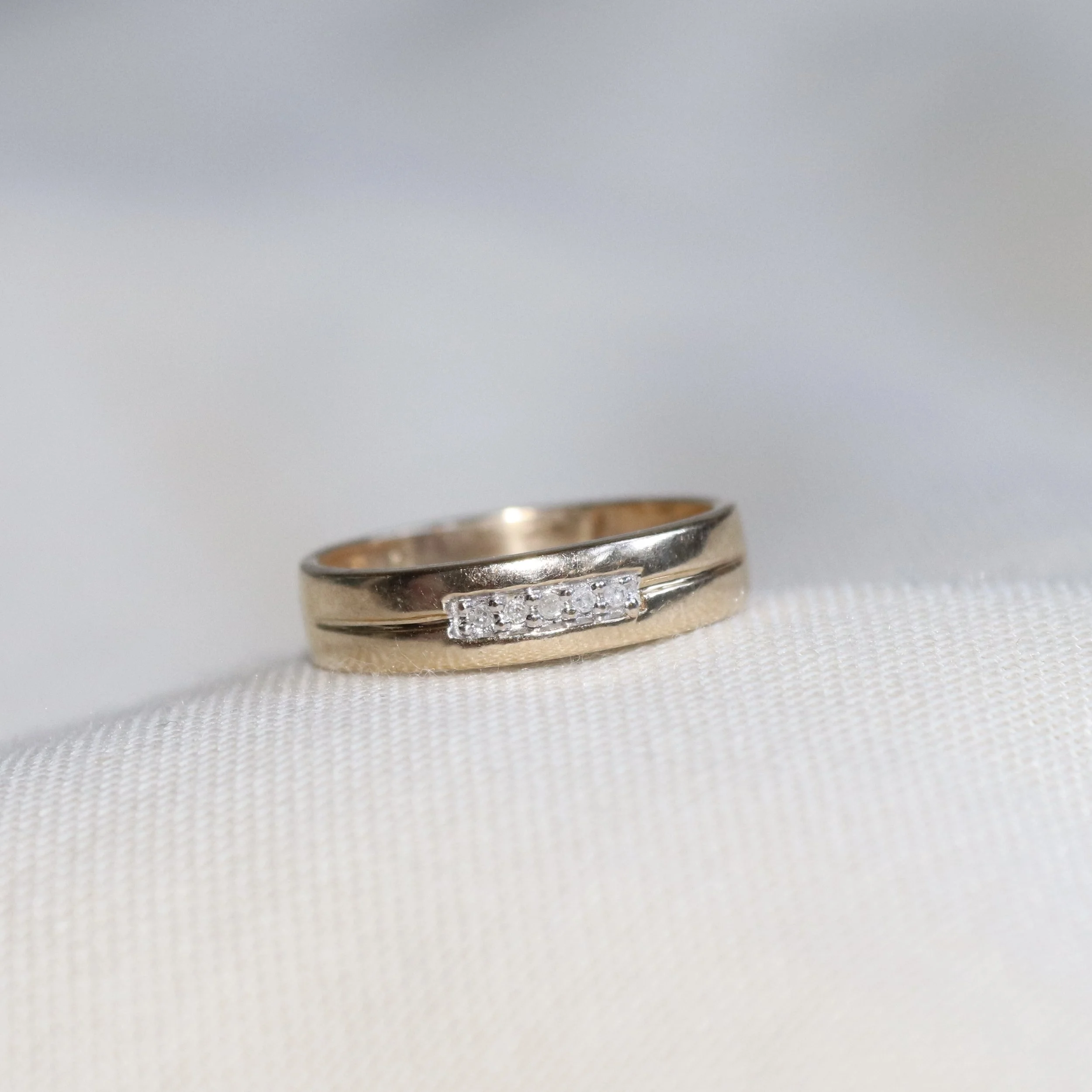 9ct gold cz band.jpg