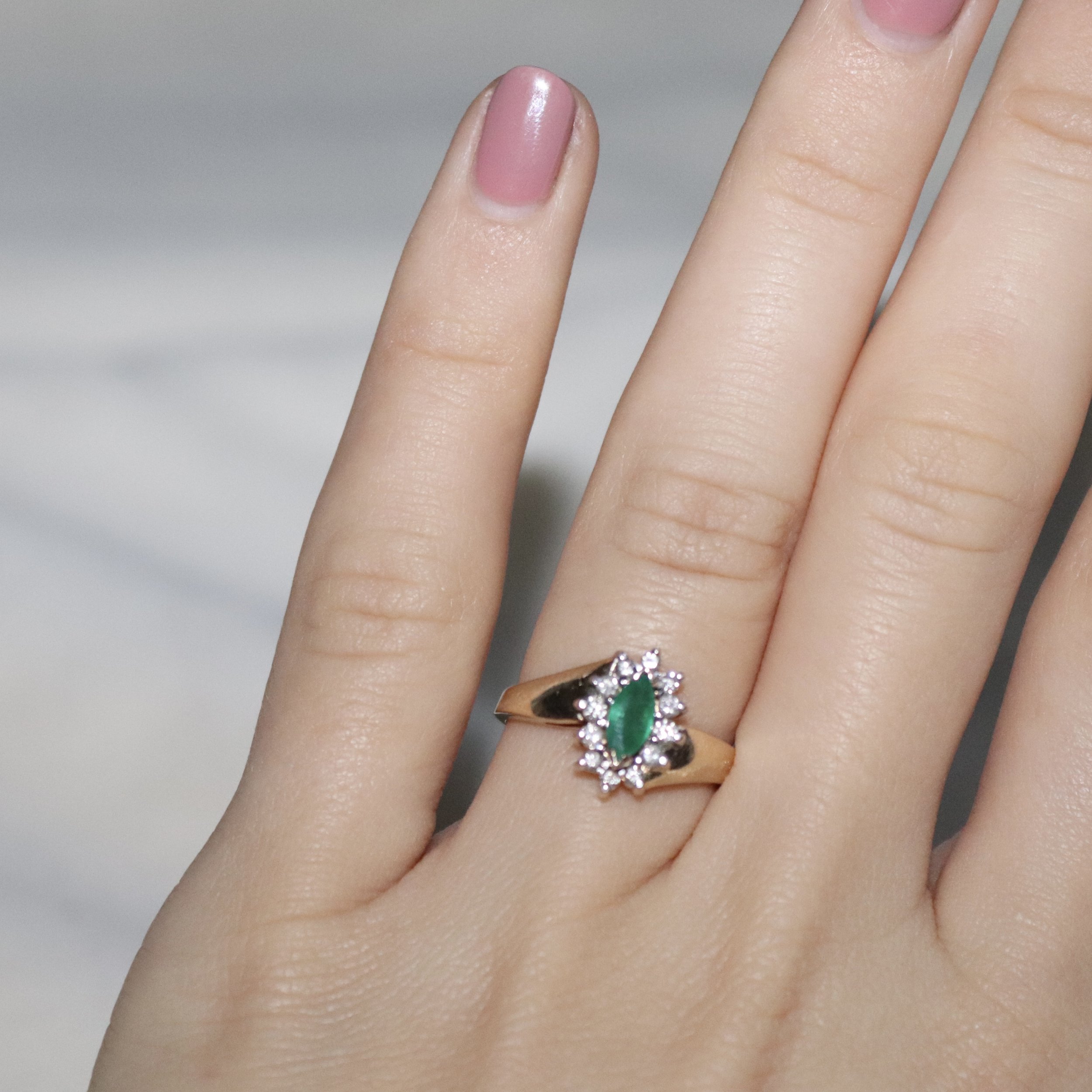 14ct gold vintage ring.jpg