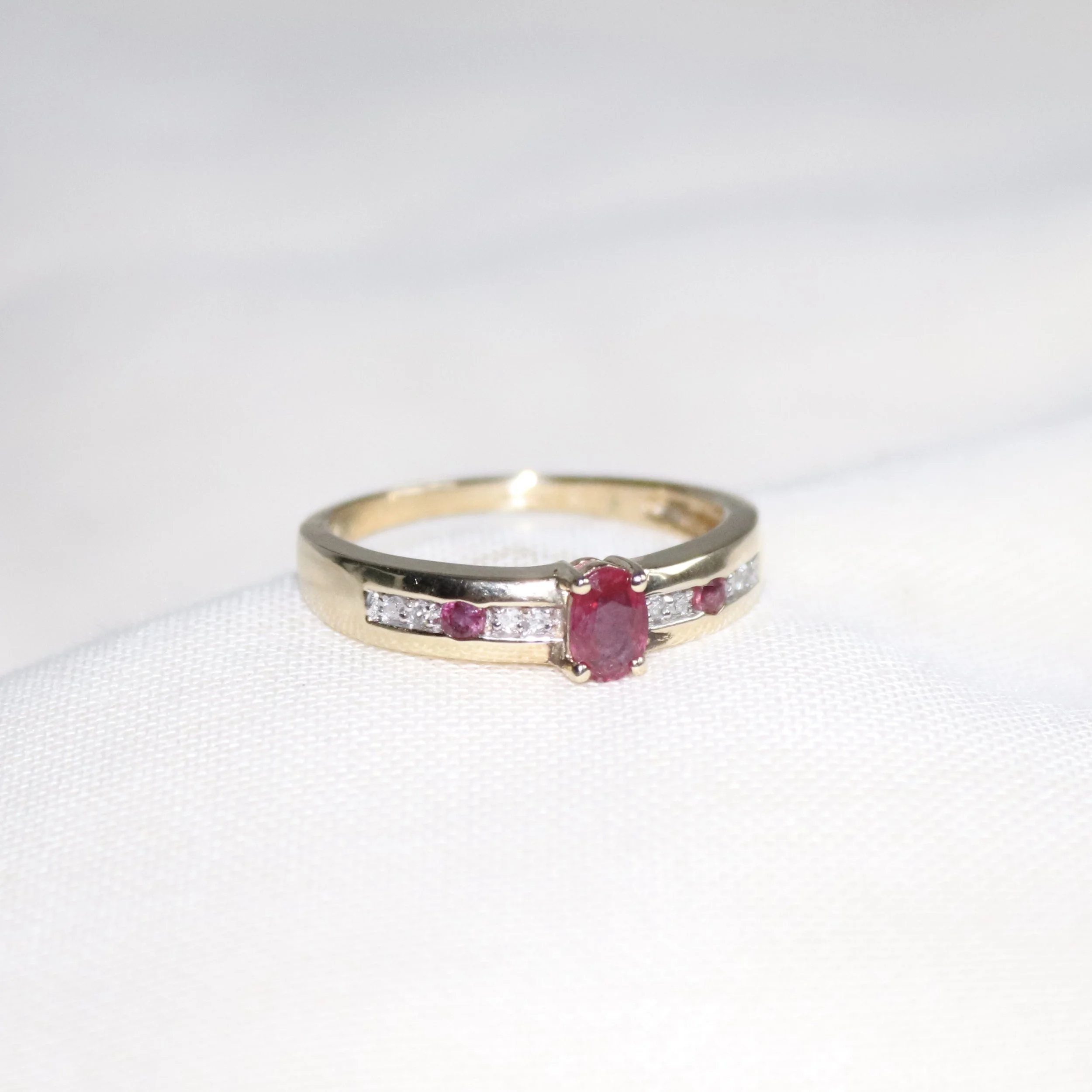 oval ruby ring.jpg