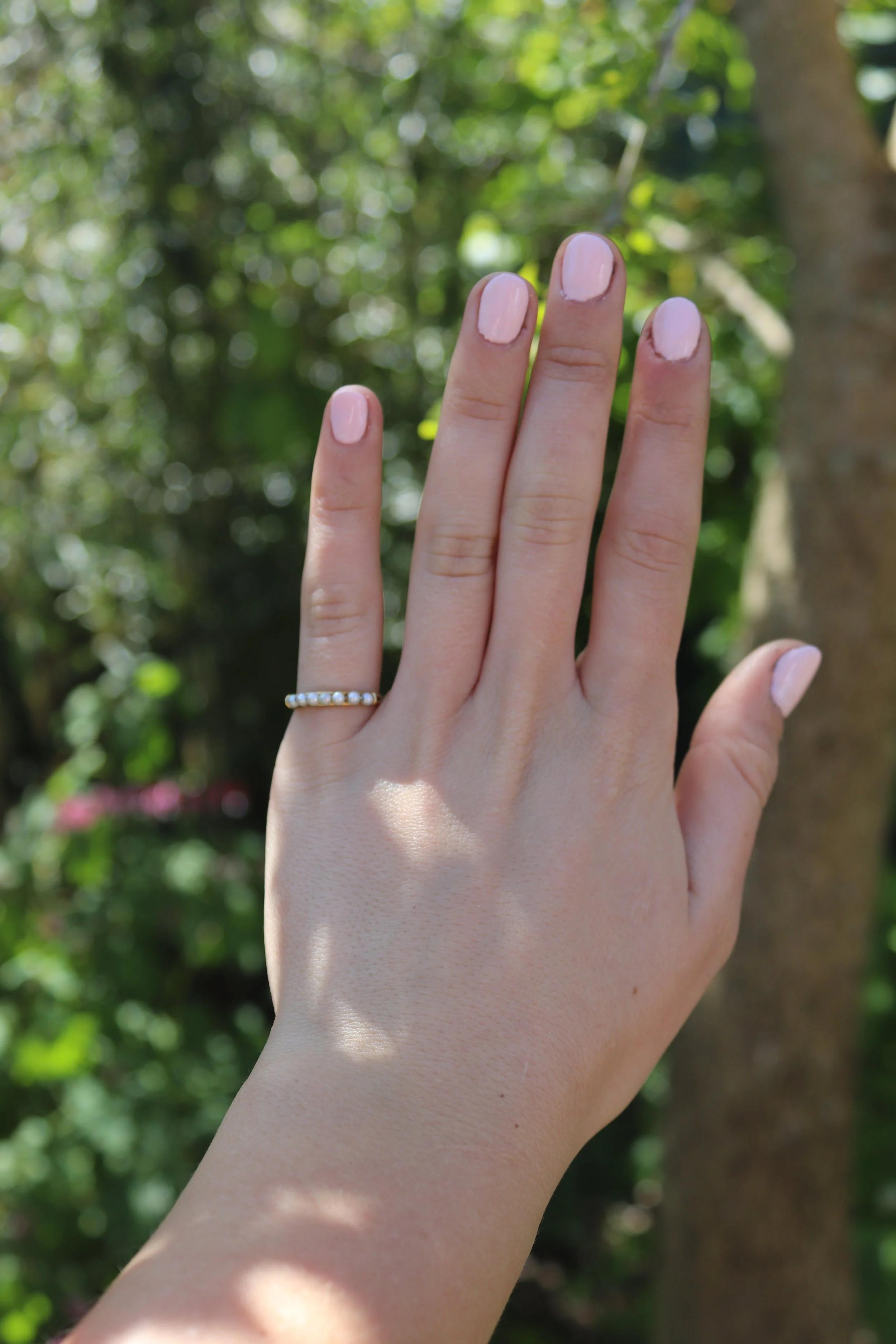 18ct gold pearl ring.JPG