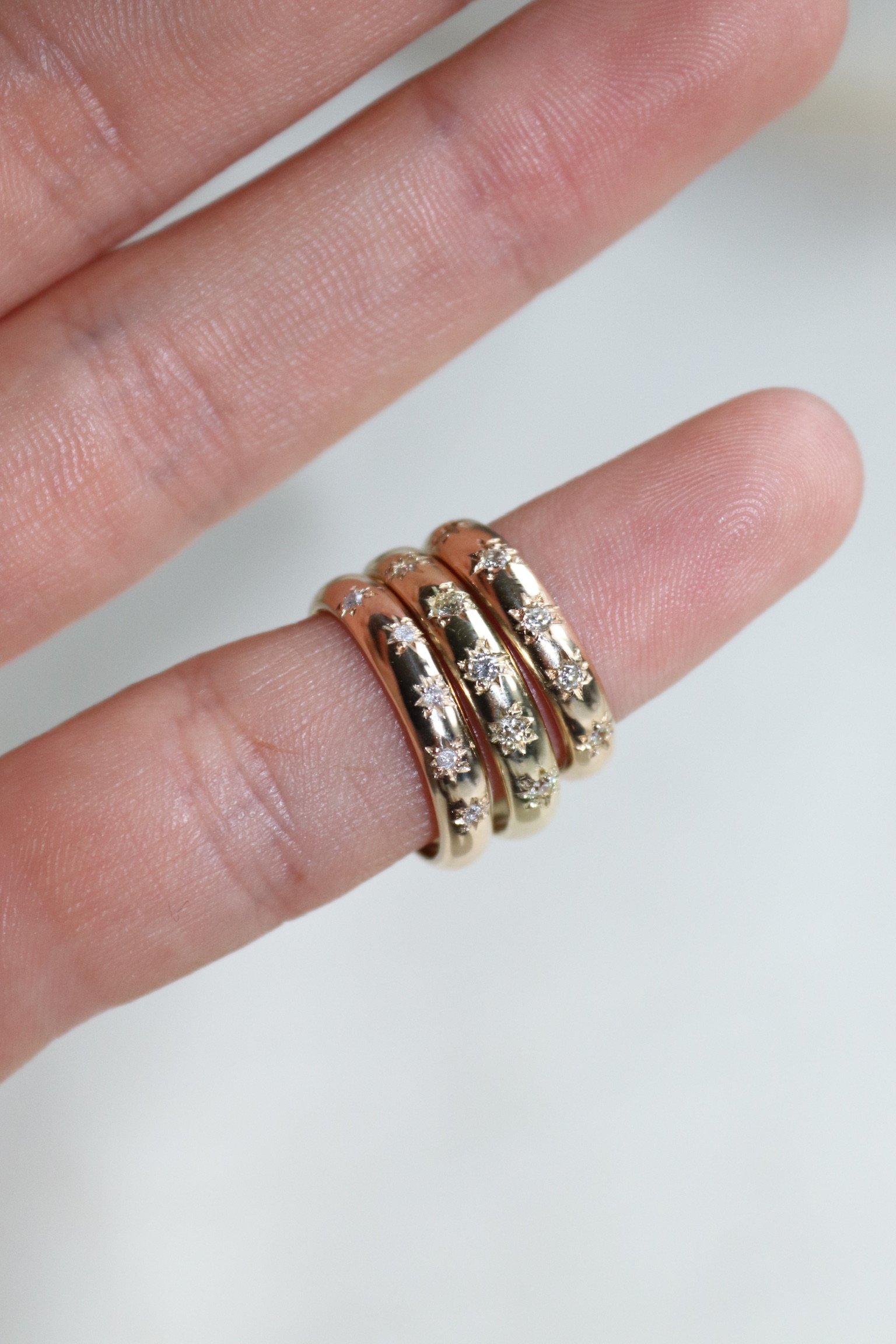 Star set 9ct Gold Heirloom Ring