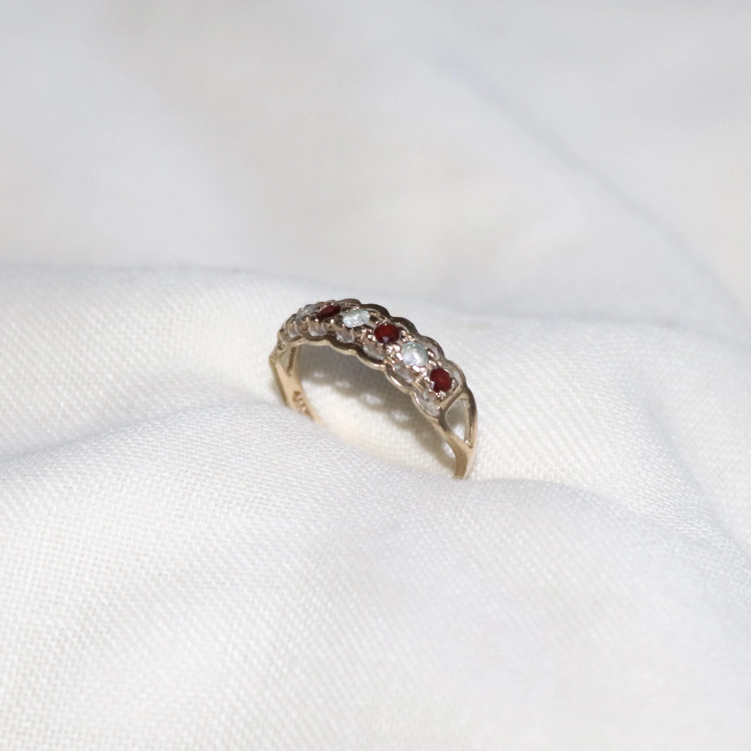 9ct garnet ring.jpg