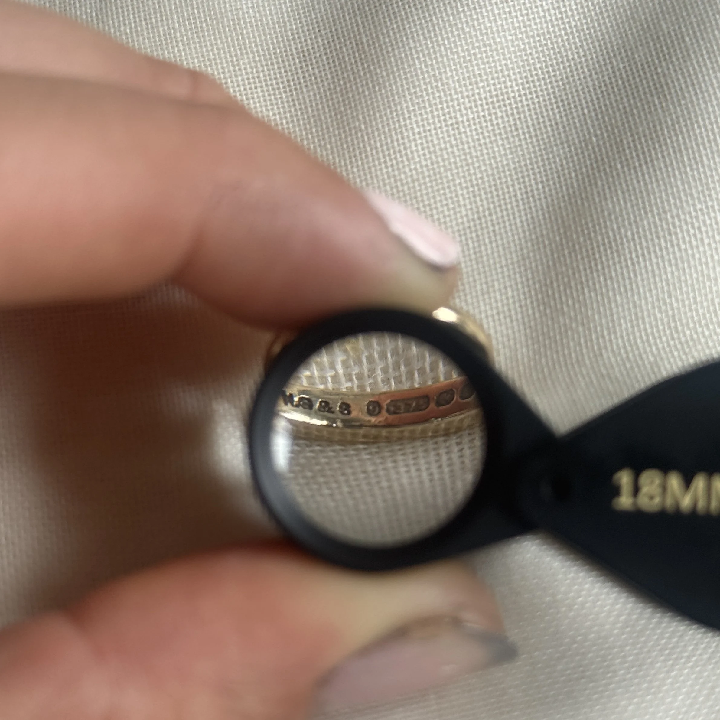 9ct gold slim wedding band hallmark image.JPG