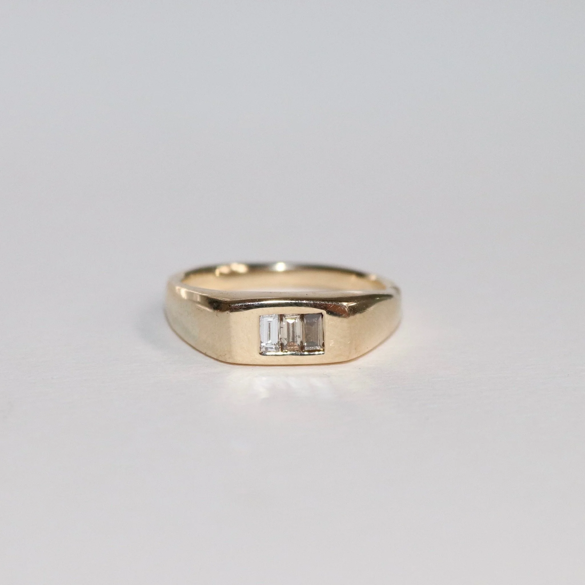 9ct Gold Monochrome Sand Signet Ring