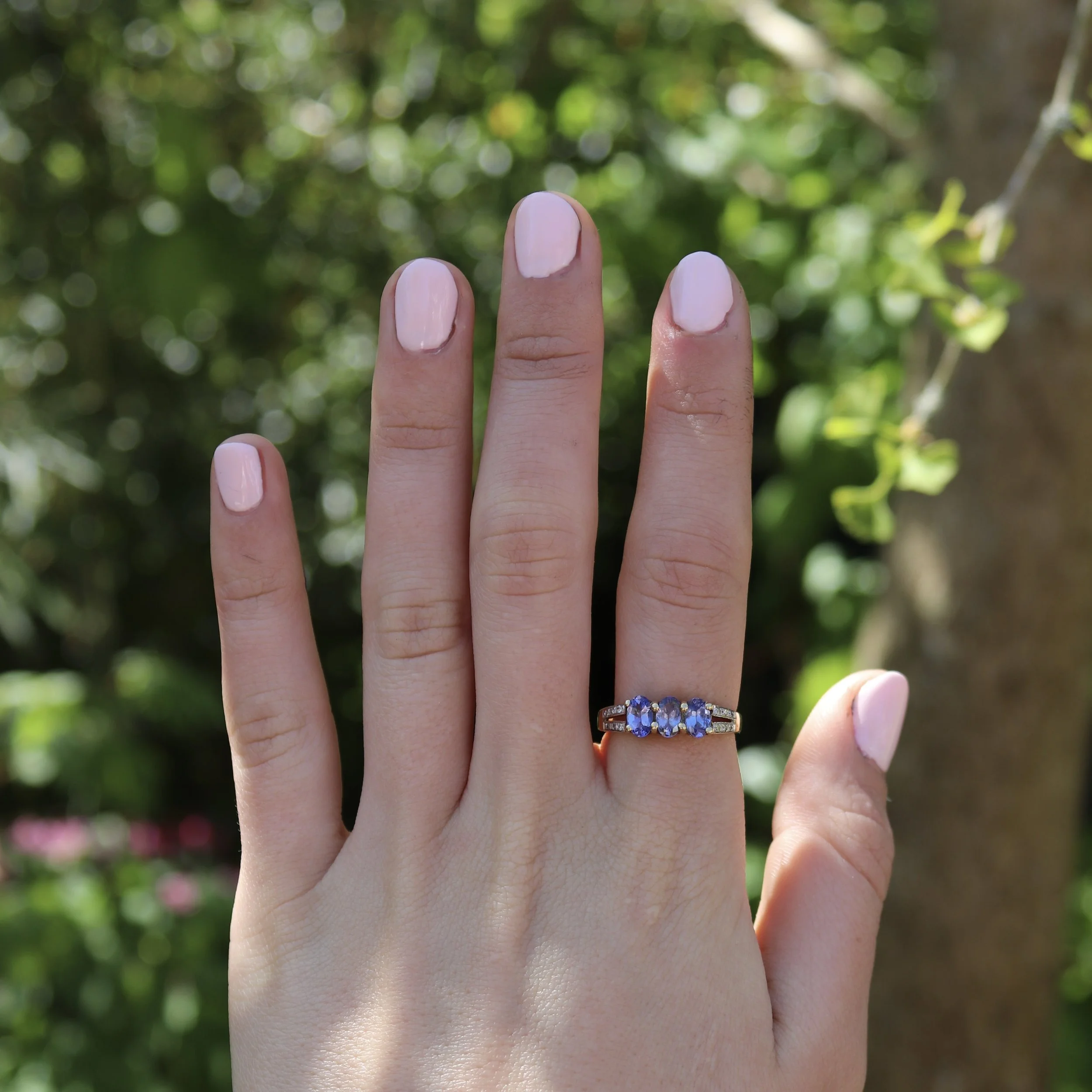 9ct tanzanite.jpg