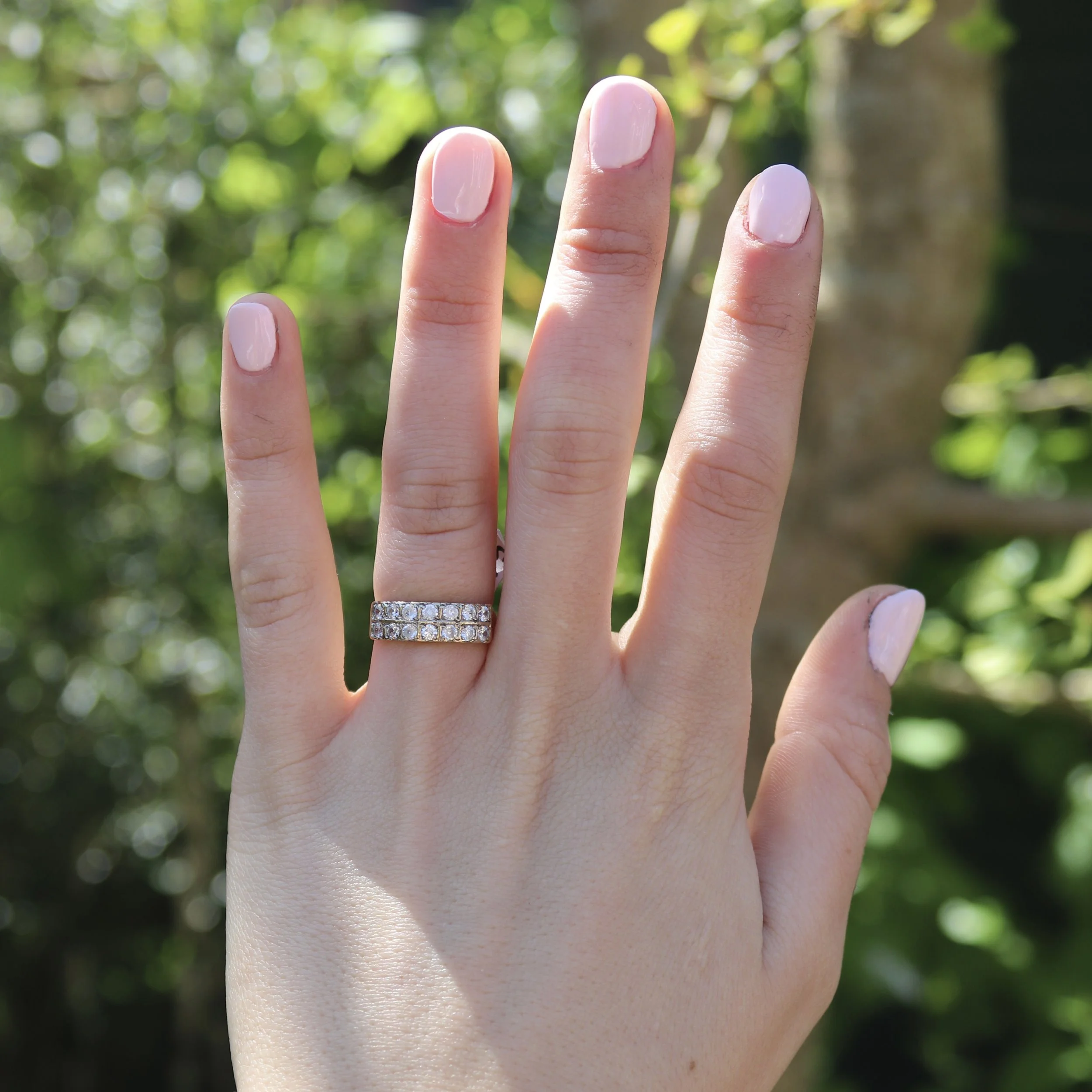 9ct golod whtie cz ring.jpg