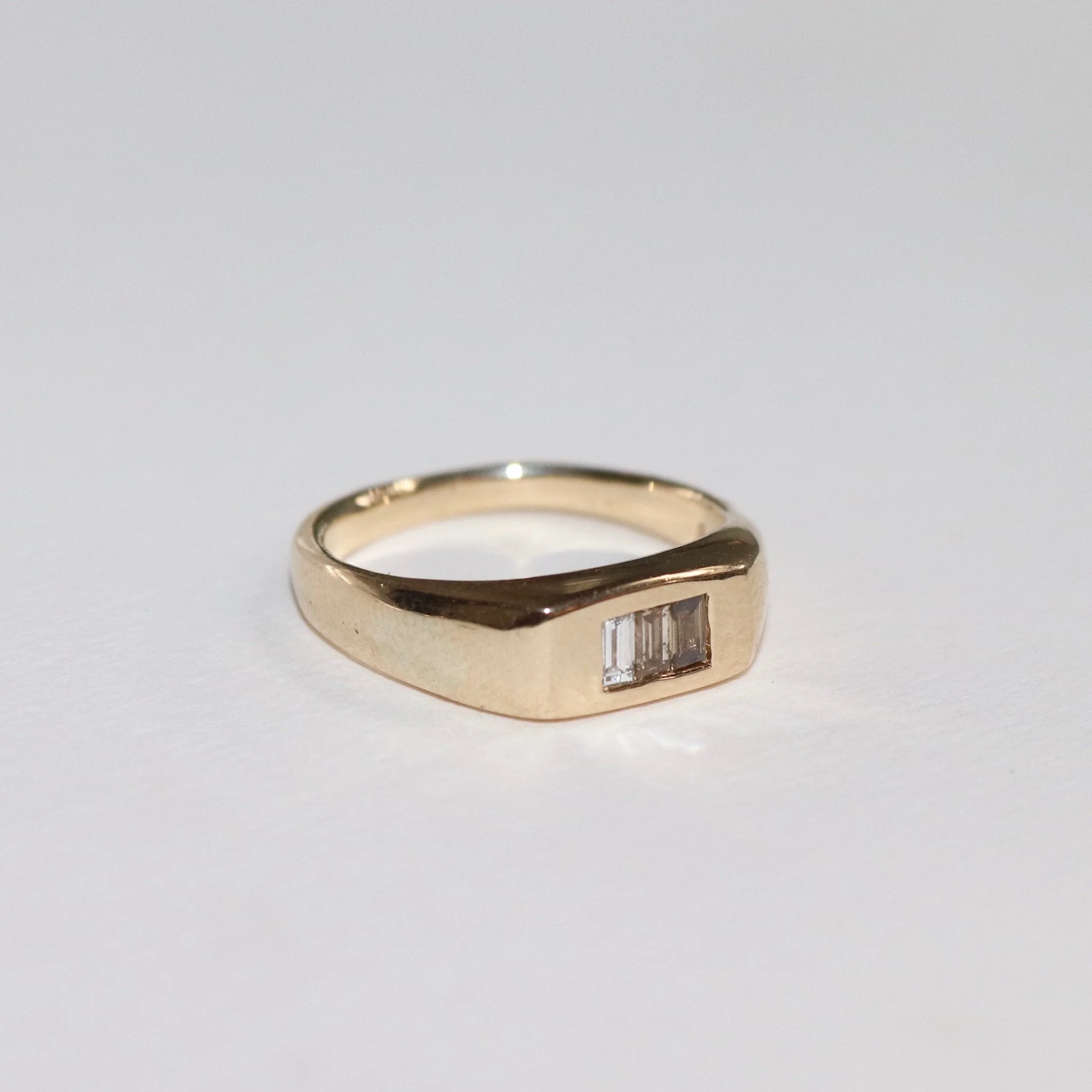 9ct yellow gold champagne diamond.jpg