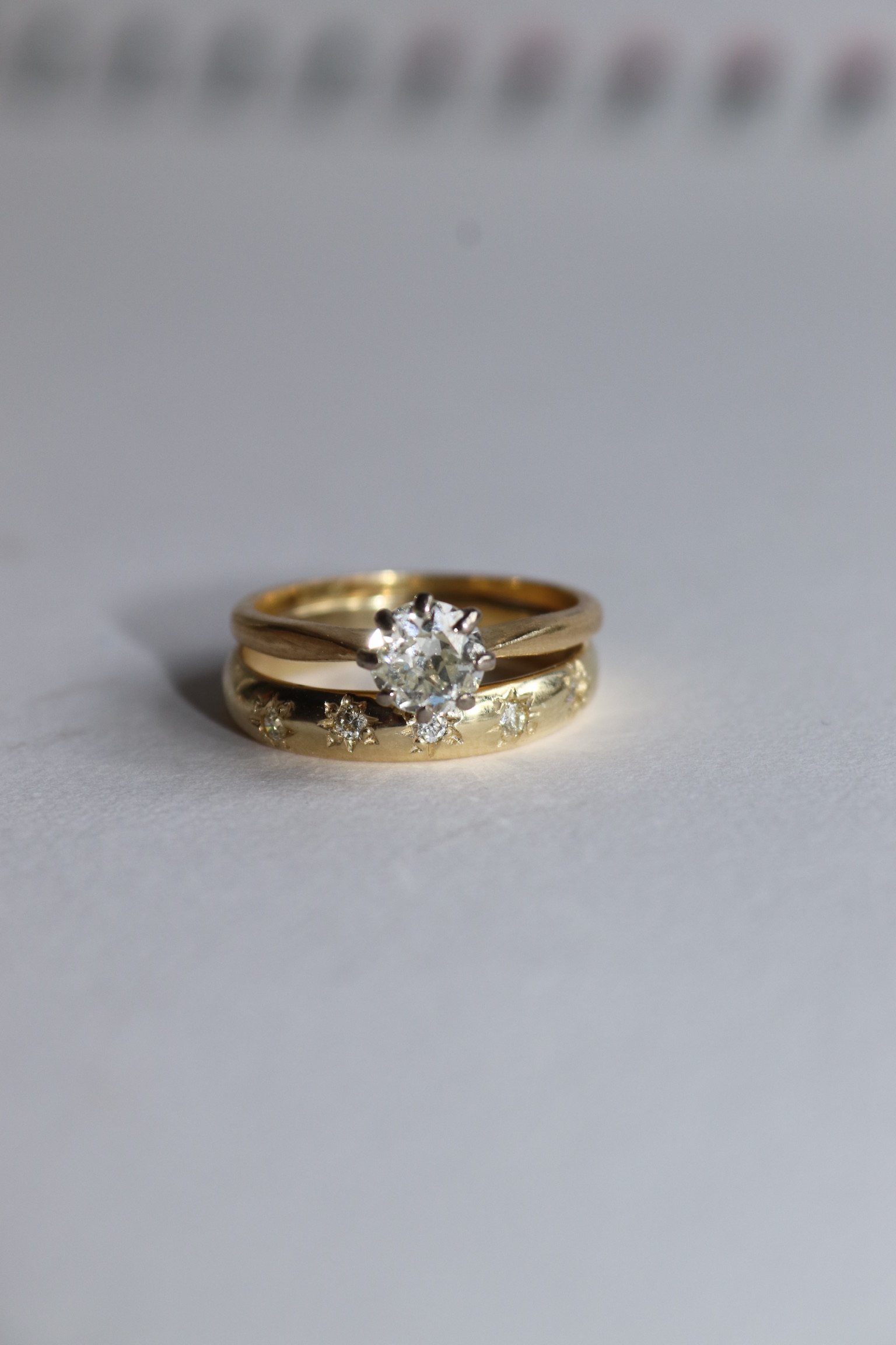 9ct Yellow Gold Diamond Star Set Band