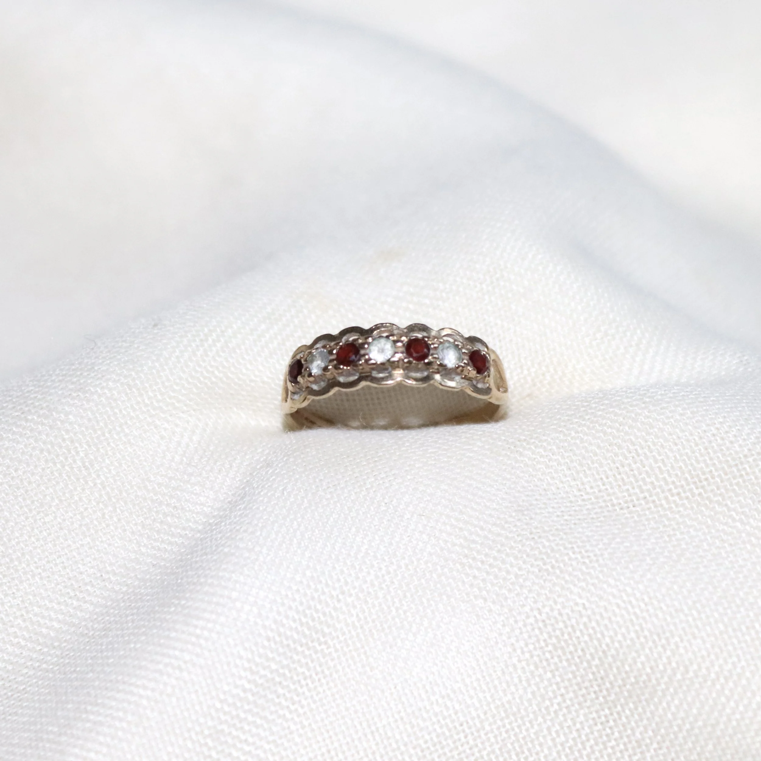 9ct garnet white ring.jpg