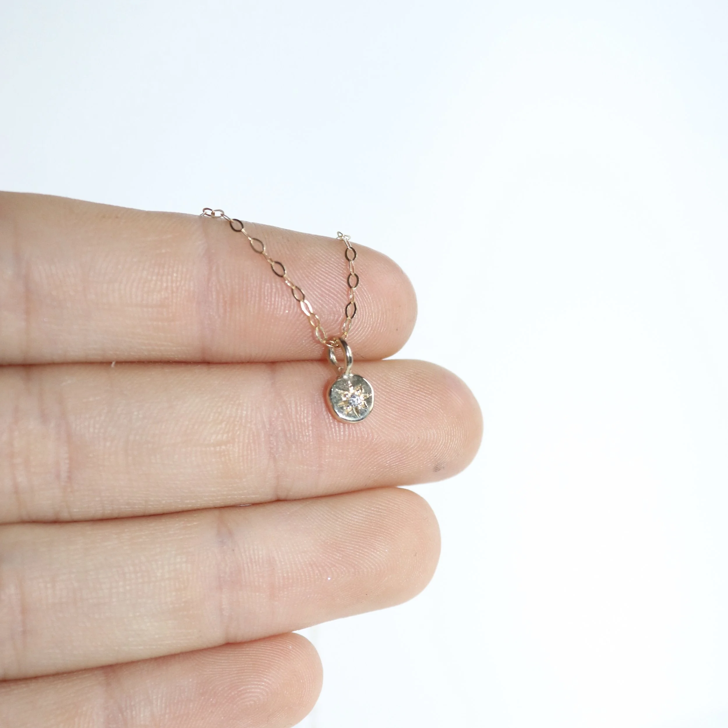 9ct birthstone star pendant.jpg