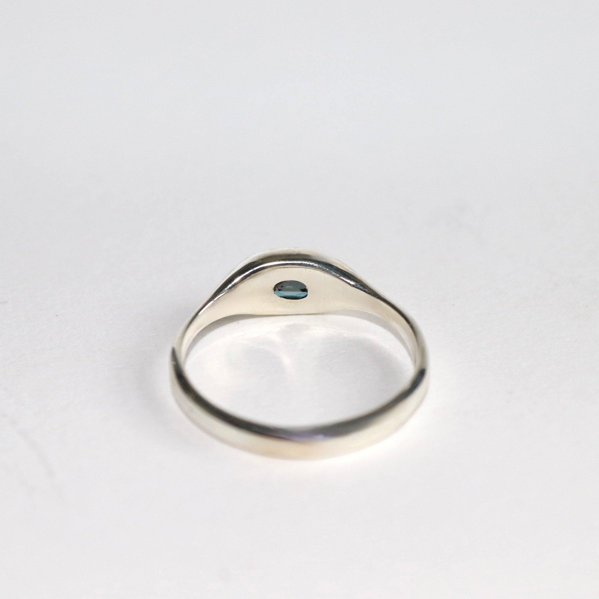 oval sapphire ring.jpg