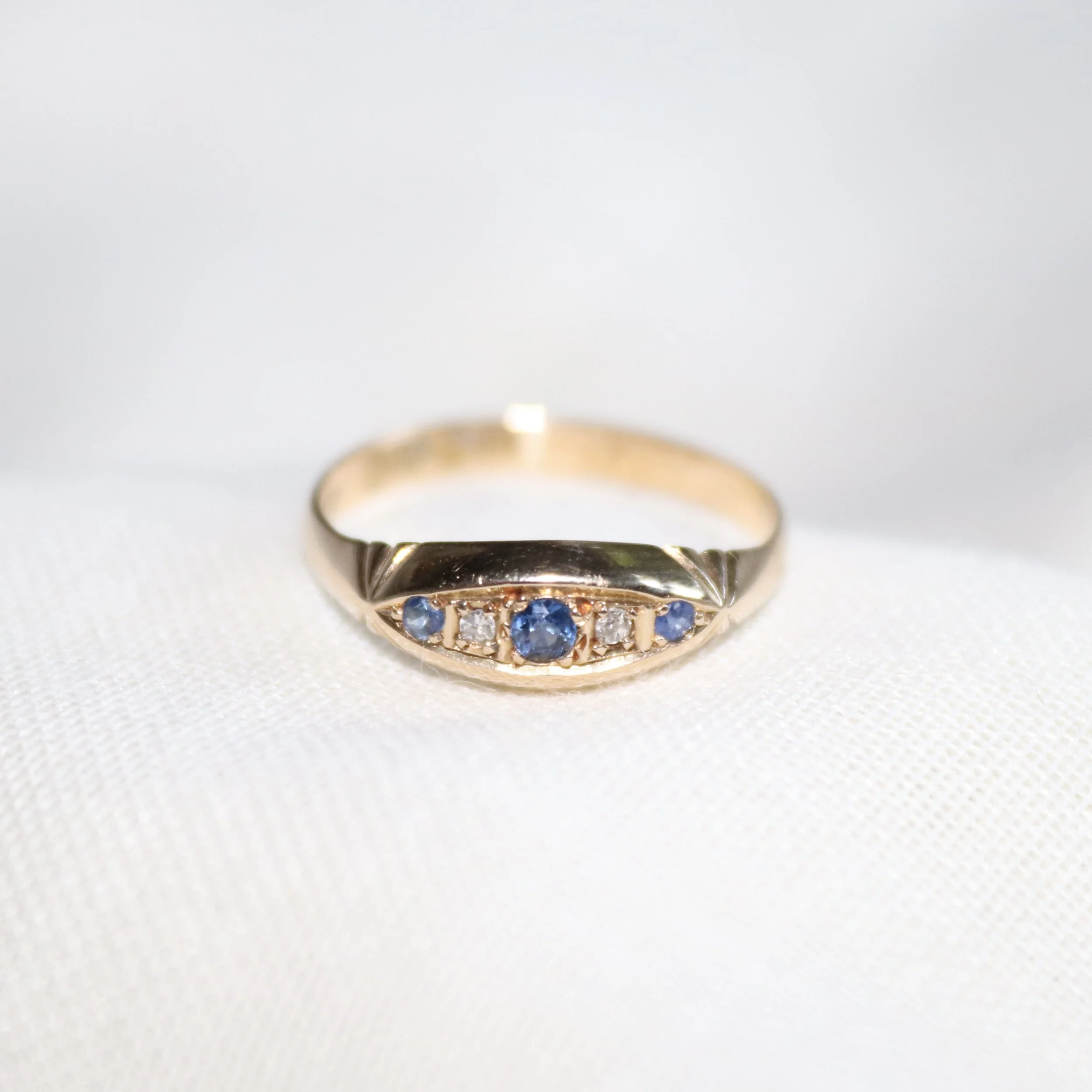 detailed Antique 18ct gold sapphire and diamond ring.jpg