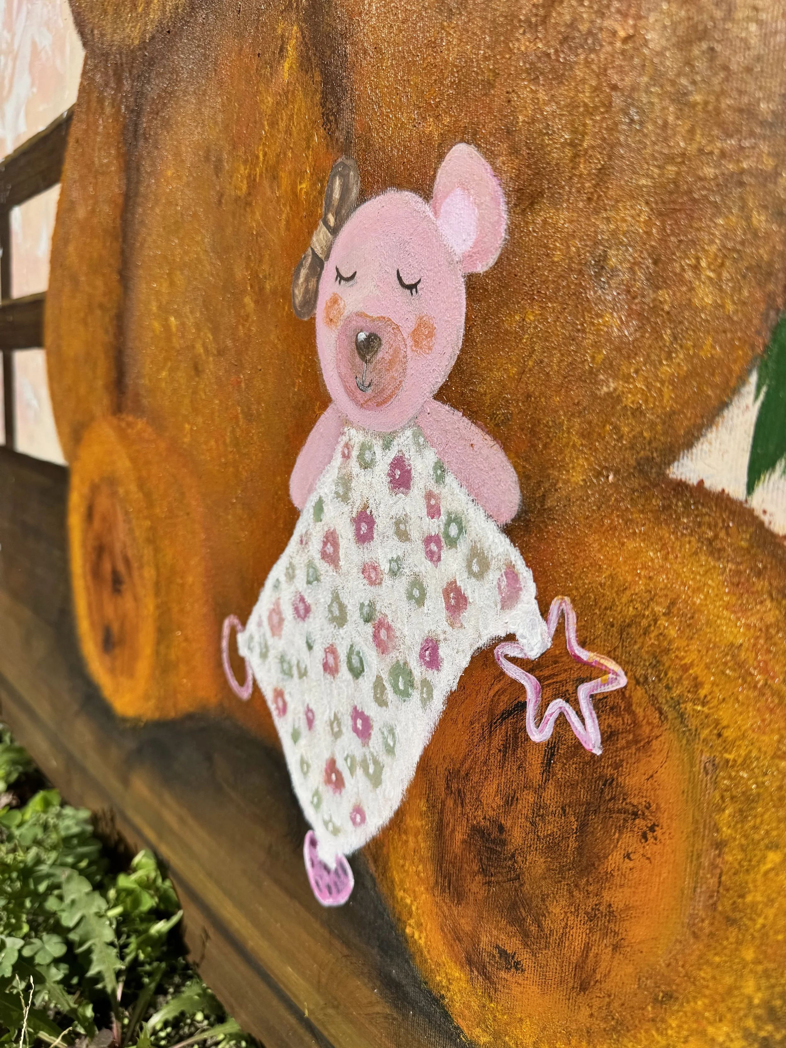 Textured handmade mixedmedia artwork by mkunstraum visualizing motherhood in the best way, emotional and honest artwork that touches the heart