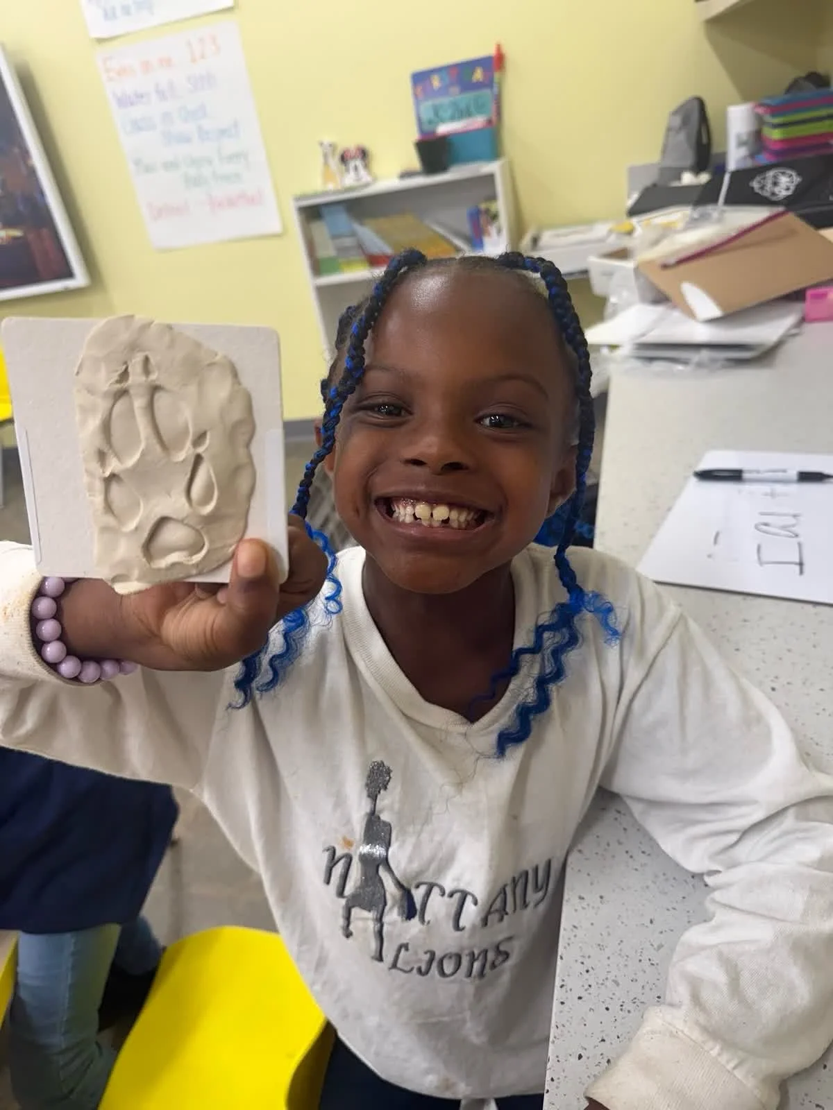 From making a&ccedil;a&iacute; bowls, learning about animals with @mad_science_detroit, painting pumpkins and welcoming volunteers from @globaltiesdetroit 🤩 We&rsquo;ve had a great week! 

#developingkids #volunteer #detroityouth