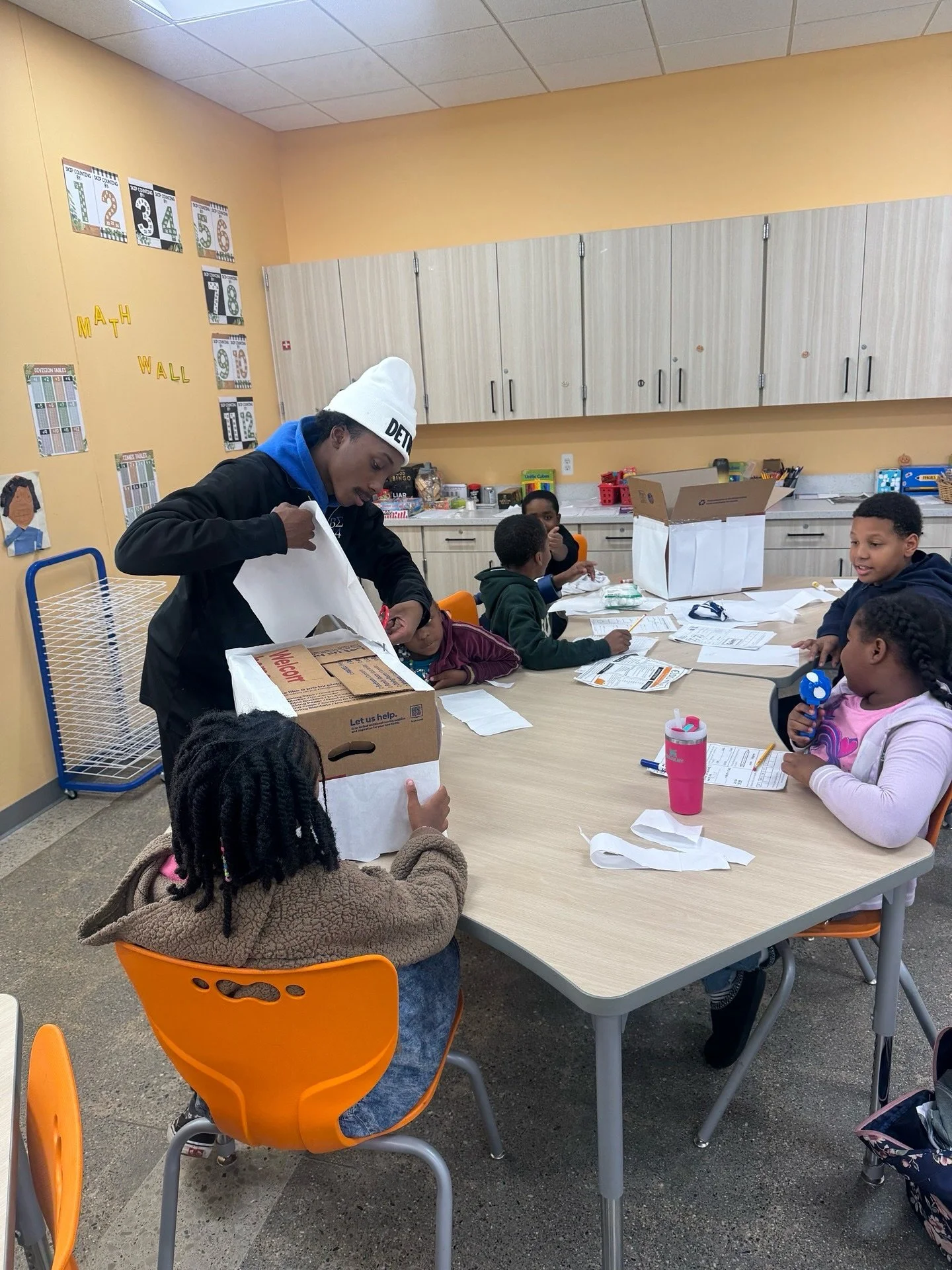 Our participants have started decorating college care package boxes for our alum that will be in the mail soon! #collegeaccess #alum #developingkids