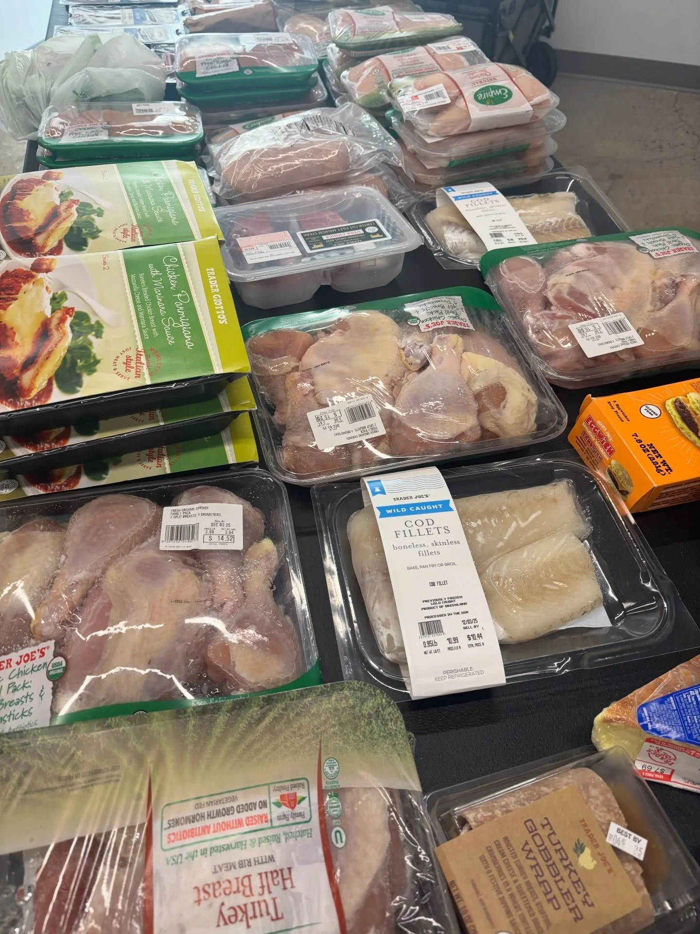 Thank you @traderjoes 🥗🥙 for the food! Friends and family, it&rsquo;s Tuesday 🫡 Stop by and grab your groceries! 
Our weekly food distribution is every Tuesday
10AM - Until supplies last at 
24230 W McNichols Rd. in Detroit, MI.

When you arrive, 