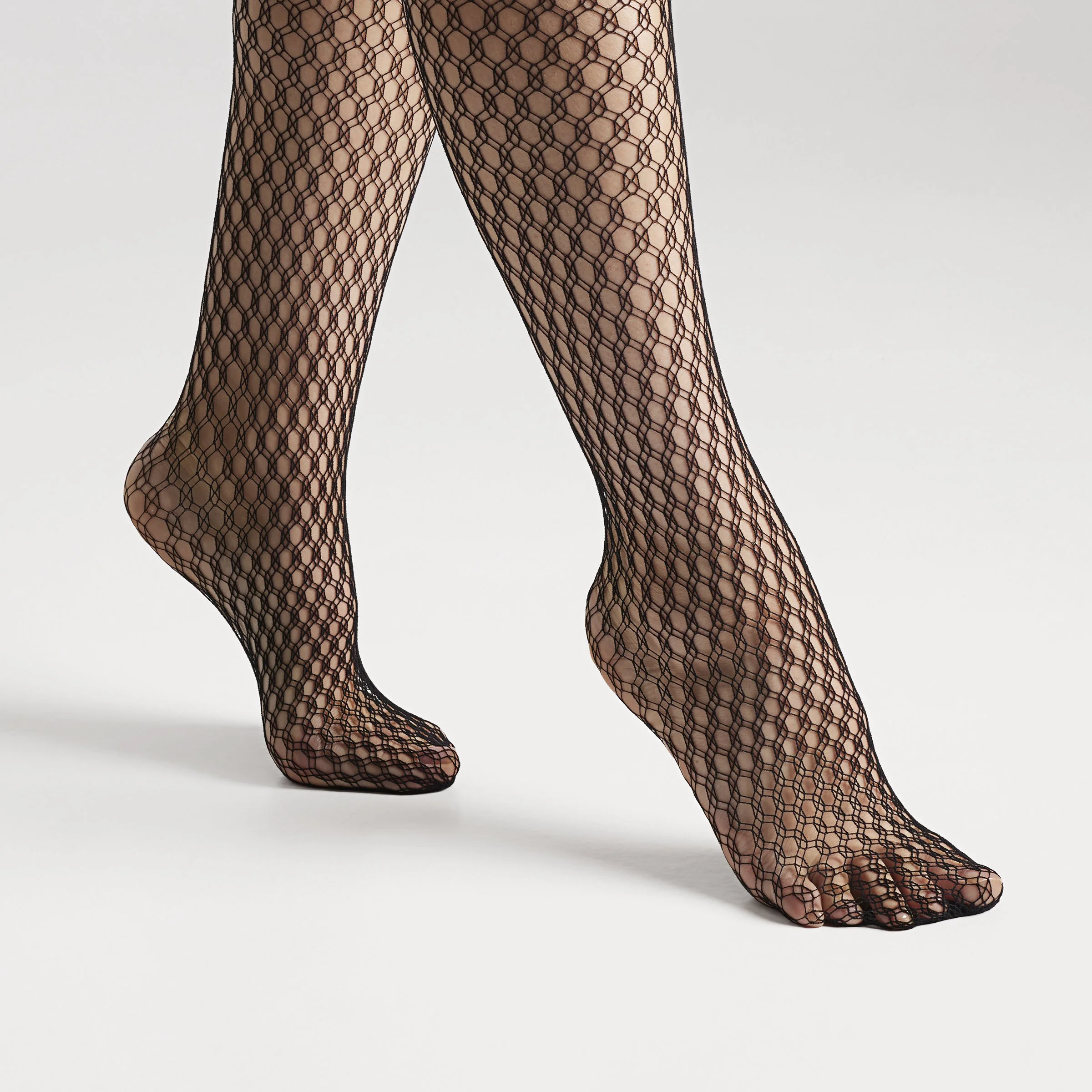 SamEdelman-2PK GEO MCRFB TIGHT-EC0204602-BLACK-Toe copy.jpg