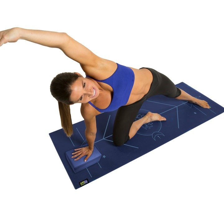 Yoga Kit Model 2.jpg