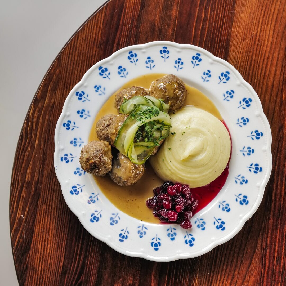 Swipe for this week&rsquo;s dinner menu at the kaf&eacute;. 

Exciting news 🎉 We&rsquo;re bringing Swedish meatballs and Kaya toast to dinner! Based on many requests we&rsquo;ve decided to add two of our brunch classics to our dinners too. Starting 