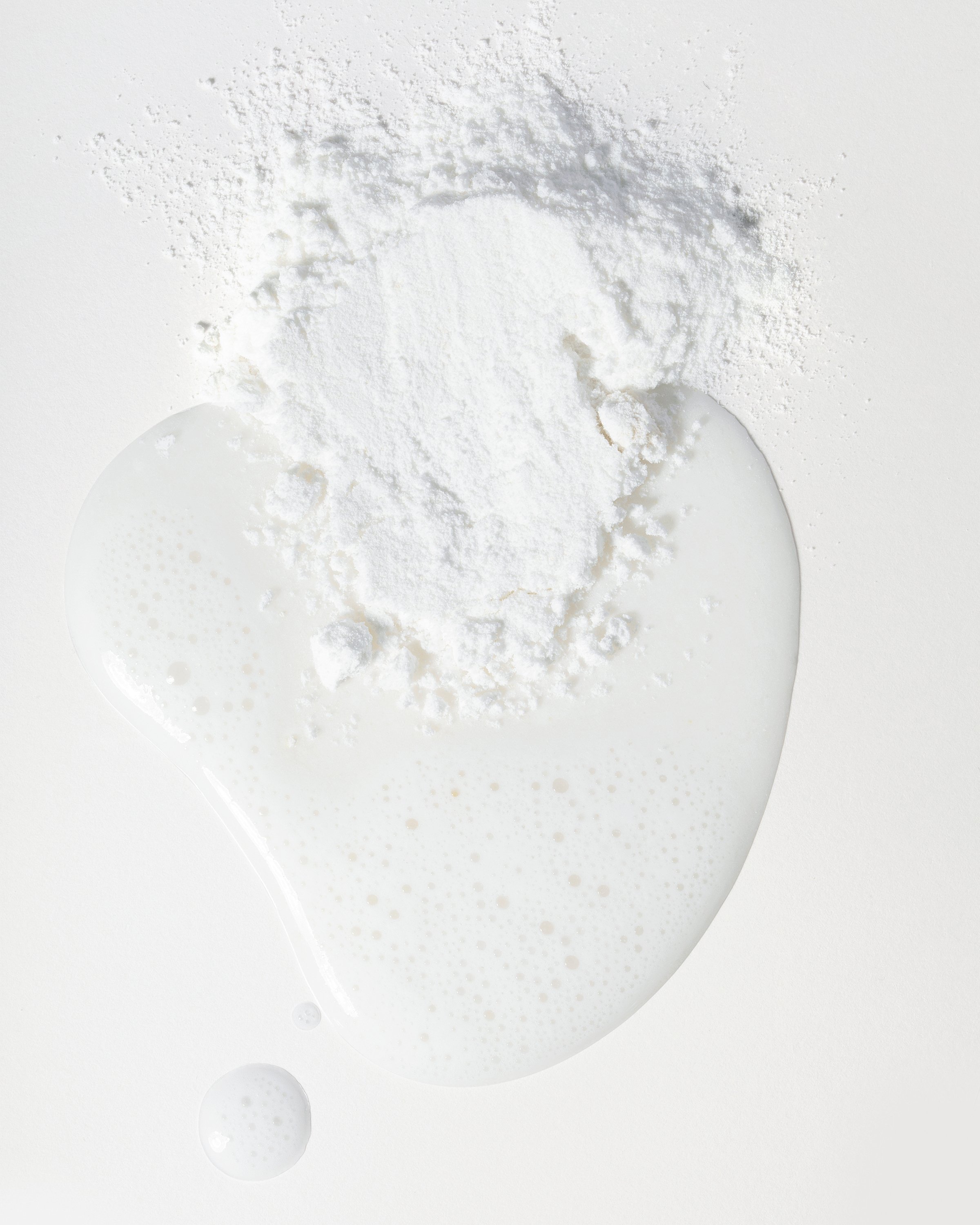 AUTEUR-Definitive-Enzyme-Cleanser-Texture.jpg