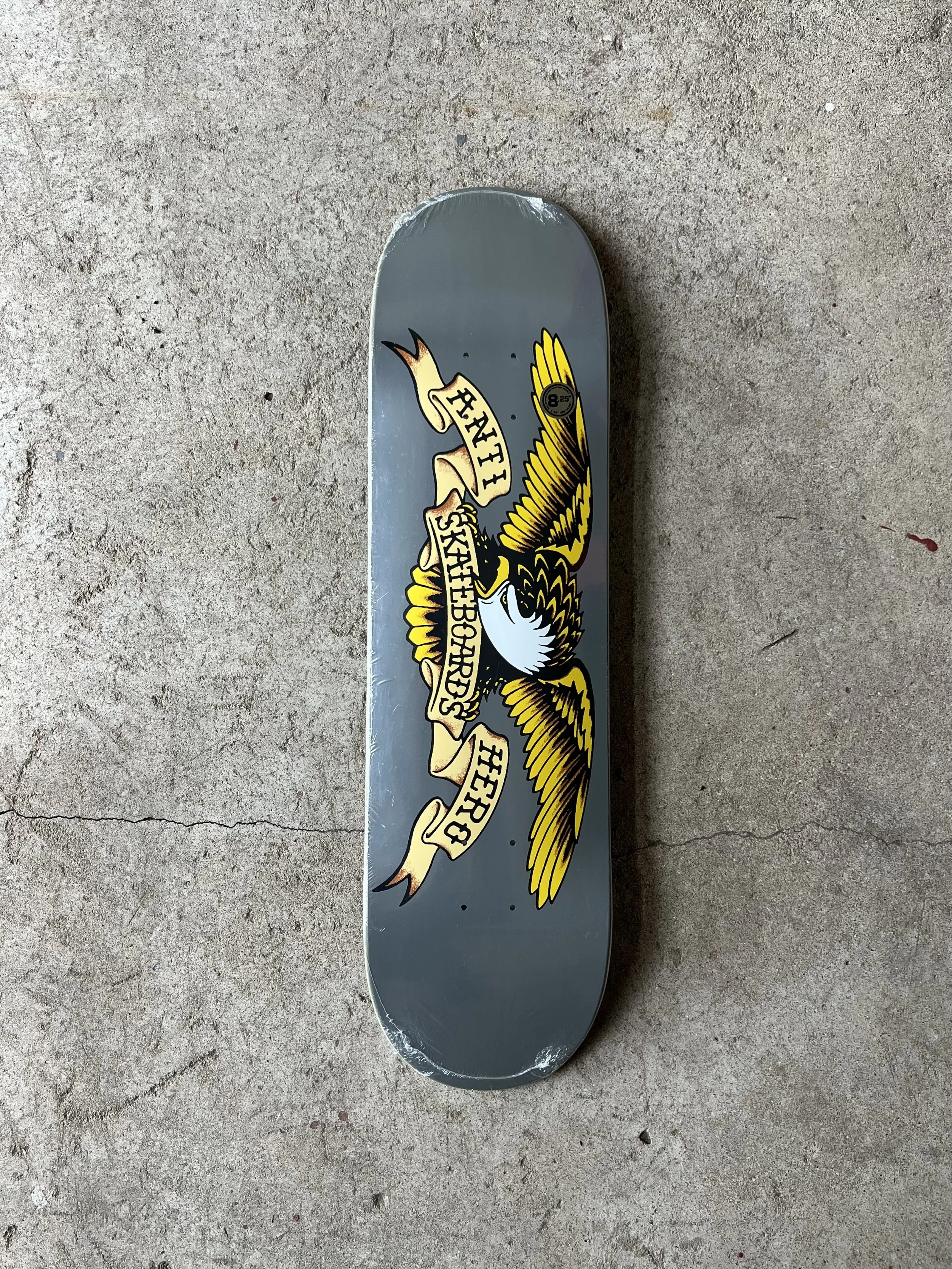 Anti-Hero Classic Eagle Deck 8.25"