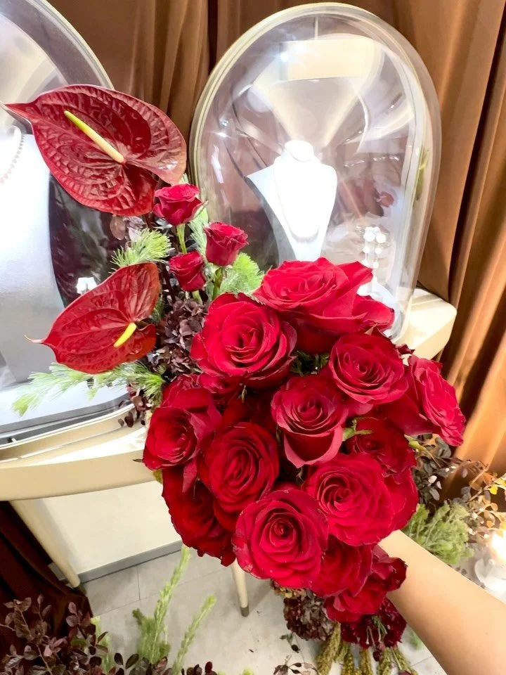 #Rose

No vintage-inspired design is complete without the timeless red rose, which graced our floral installations for Chellery. In velvety shades of scarlet, these blooms conveyed romance and grandeur, their layered petals unfolding like hidden trea