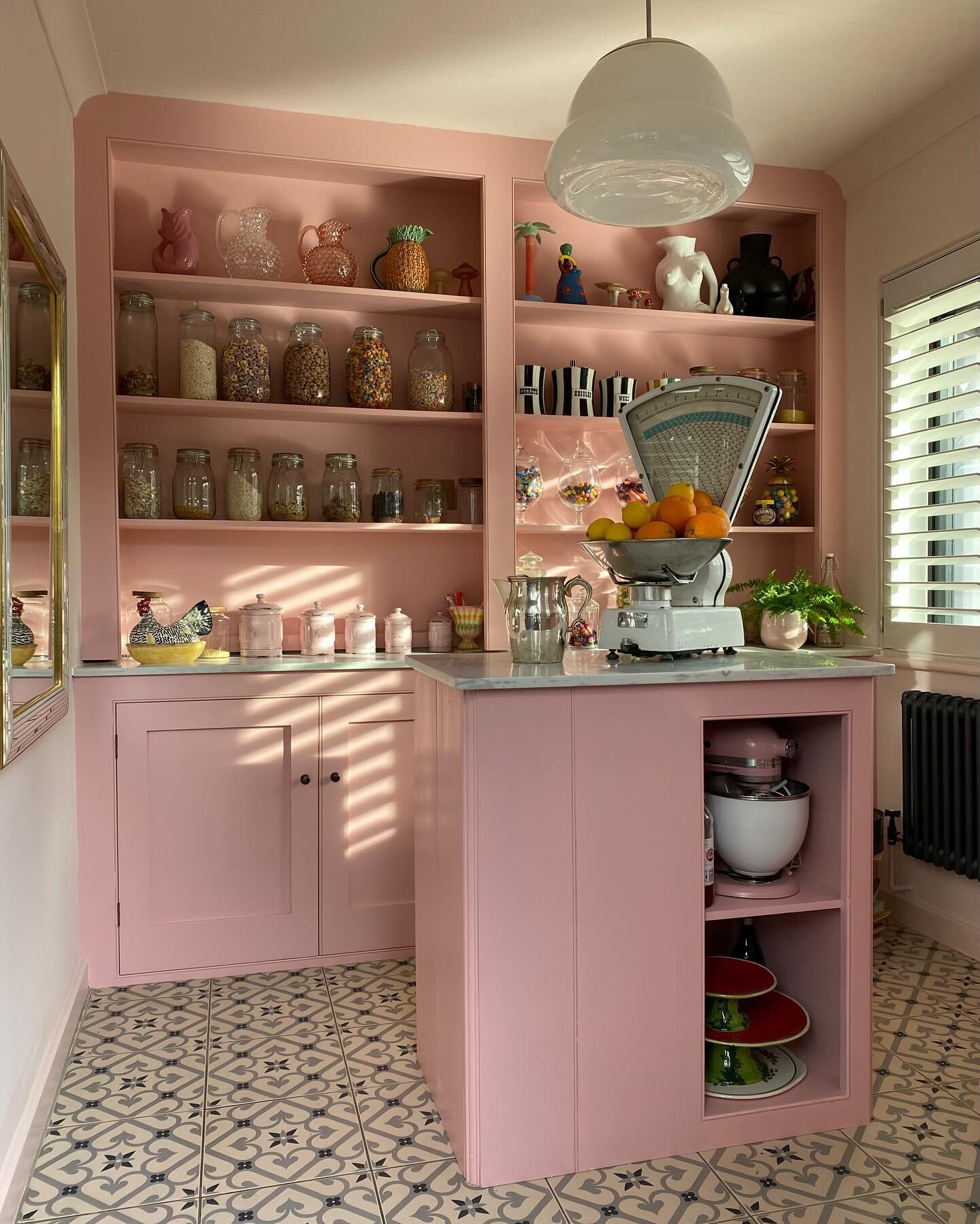 Colour like no other. Pink pantry, kitchen island and french doors. At the home of @emmajonesconsultancy 
Hertfordshire.
The original maker.
&bull;
&bull;
&bull;
#theoriginalmaker #kitchen #pantry #doors #home #interiordesign #kitchenisland #colour #
