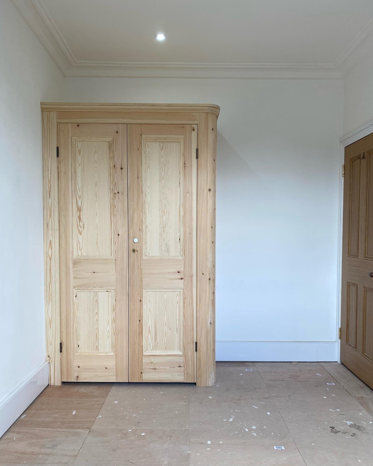 Palladio wardrobe. Awaiting paint. Stroud Green. London. 
The original maker.
&bull;
&bull;
&bull;
#stroudgreen #islington #wardrobe #bedroom #cupboard #interiordesign #home #periodproperty #theoriginalmaker