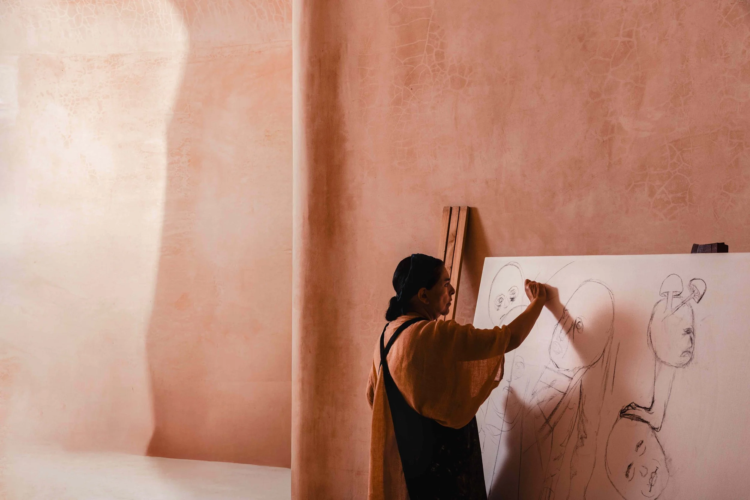 Tulum woman painting