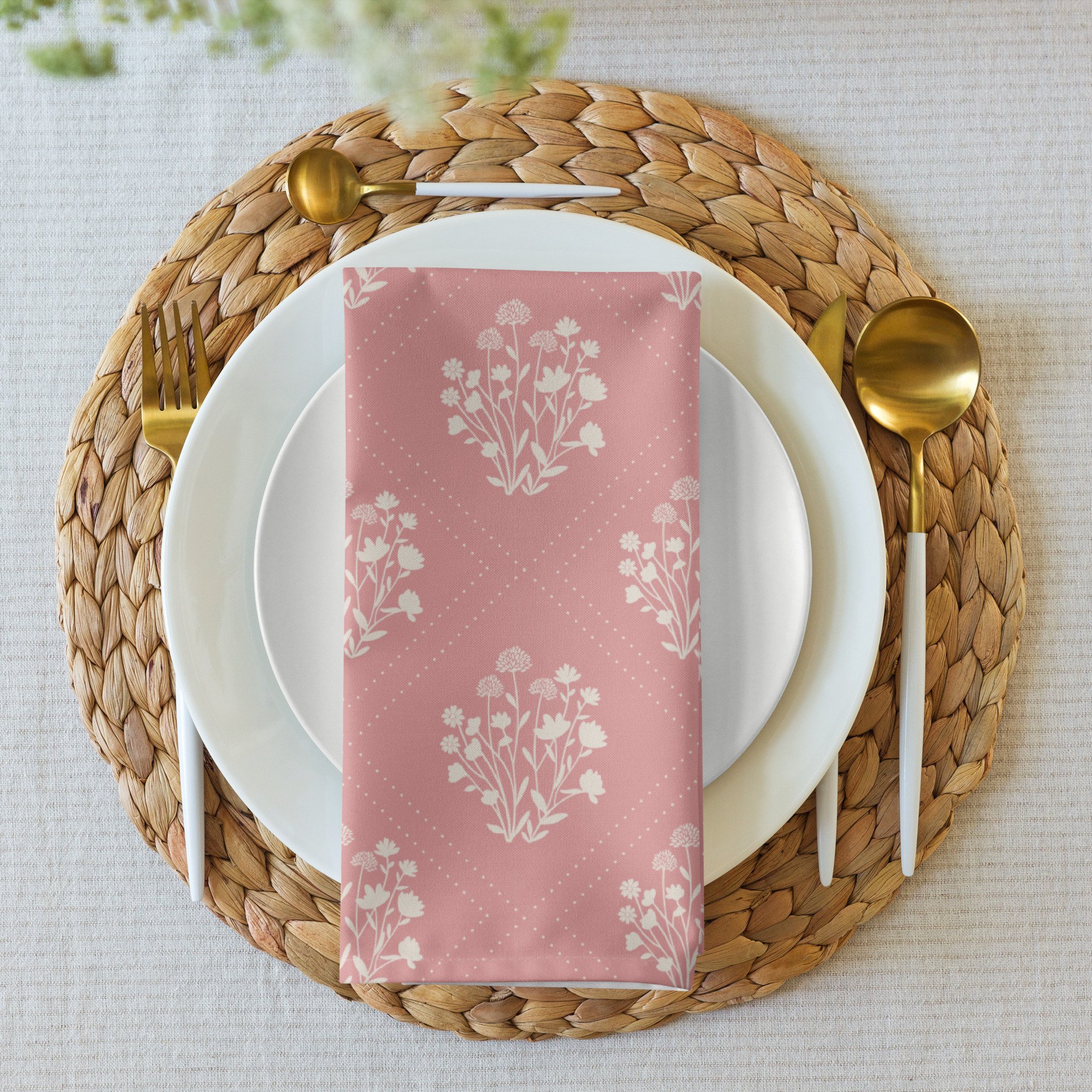 cloth-napkin-set-(4)-white-front-67d0abec31c36.jpg