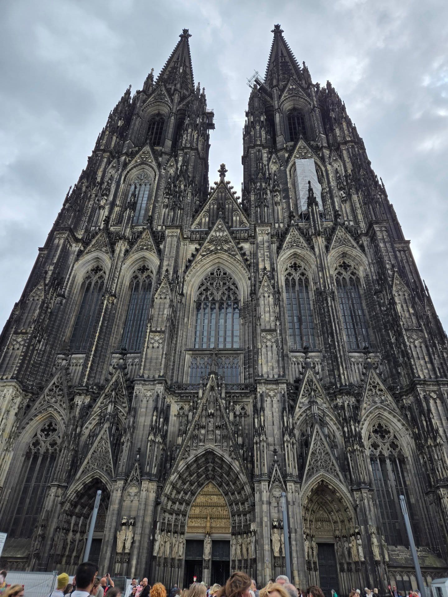 There's nothing quite like it and seeing in person is spectacular 

#colognecathedral #vagabond #photography #architecture #beautiful #germany #colognegermany