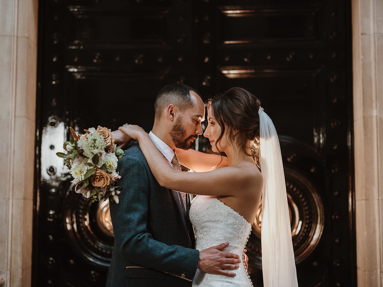 Holly and Michael (345 of 563).jpg