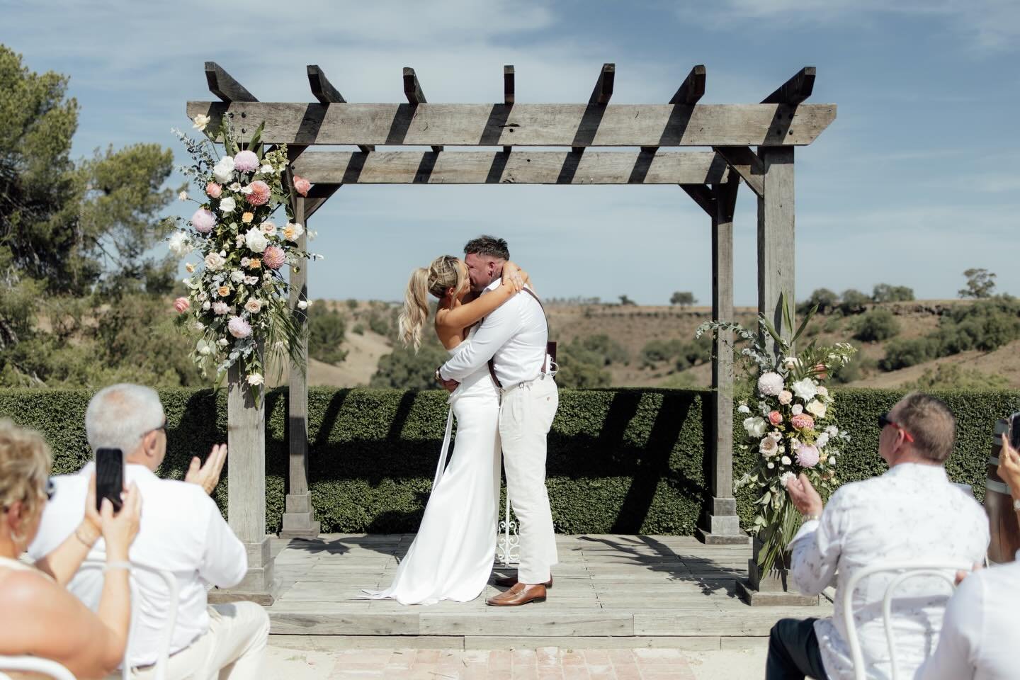 Back at Warrawong Estate today, and I am excited! It&rsquo;s such a stunning venue and the weather is absolutely showing up for us today 🤍