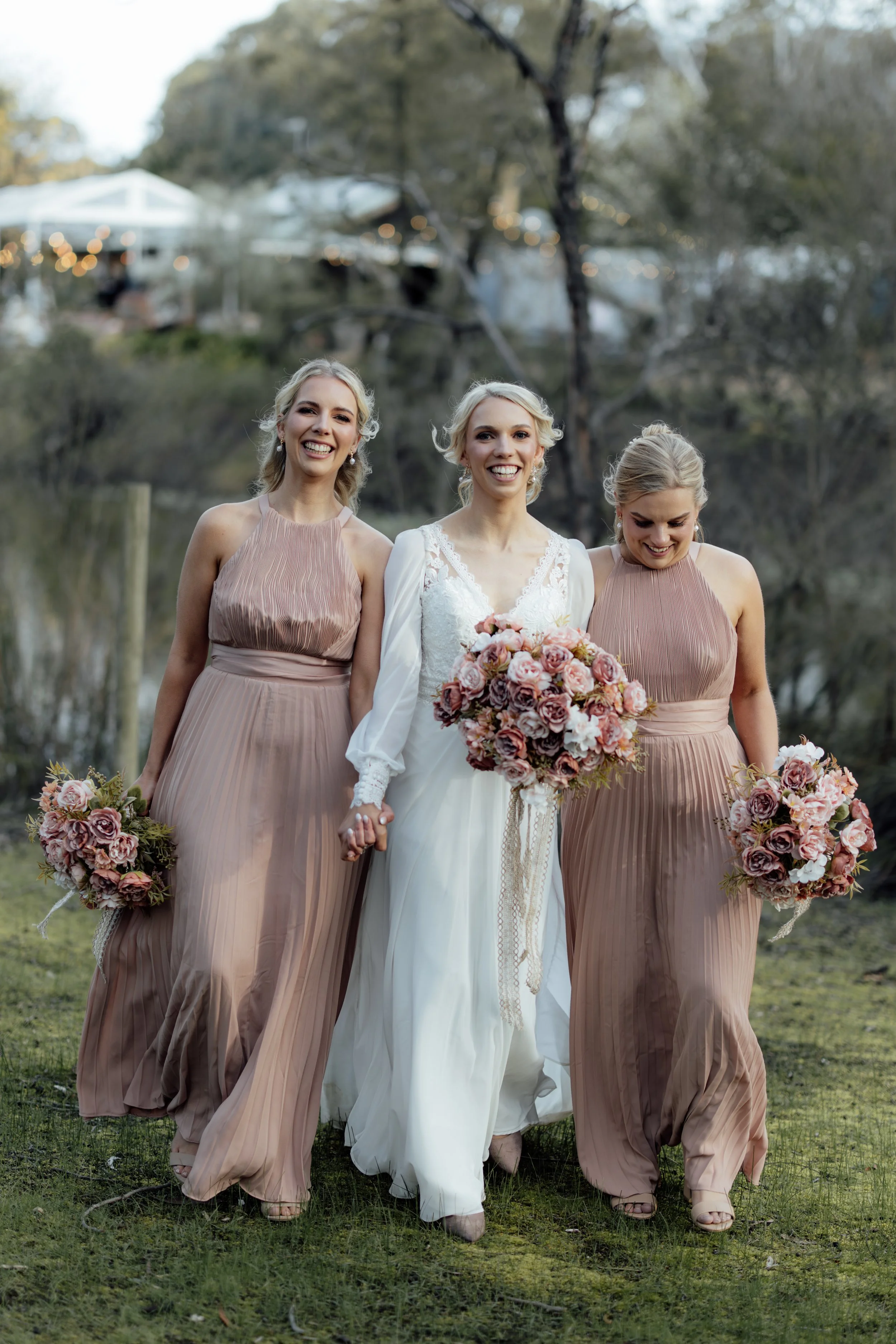 AUGUST 29TH - JESS & ZACH SNEAK-33.jpg