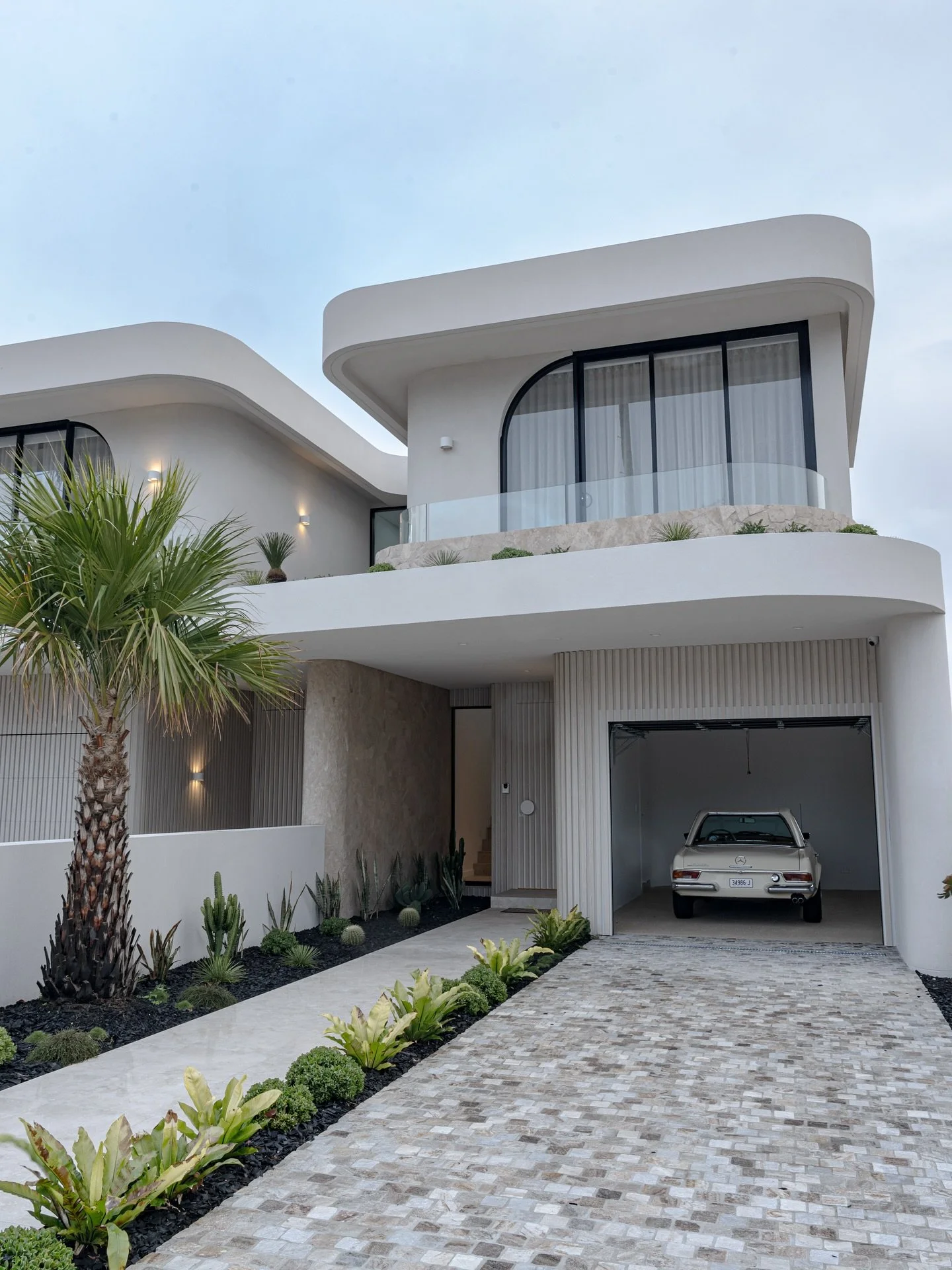 One of our favourite homes we’ve captured so far in 2025.
We always love working with @studio.xox photographing their products, as design & quality are always at the forefront.
Tapware - @faucetstrommen 
Architect - @dezcon_
Interior Desi